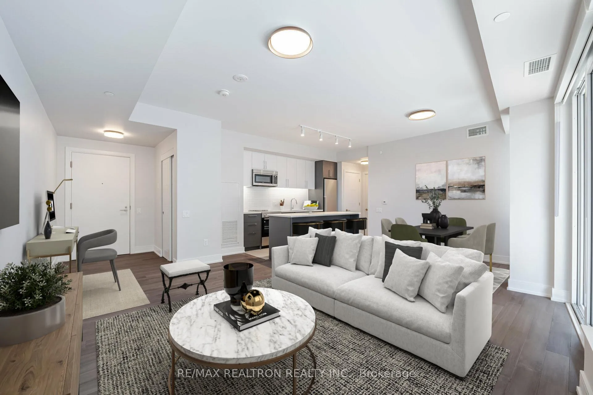 Front of Unit 1003, 2525 Bathurst Street