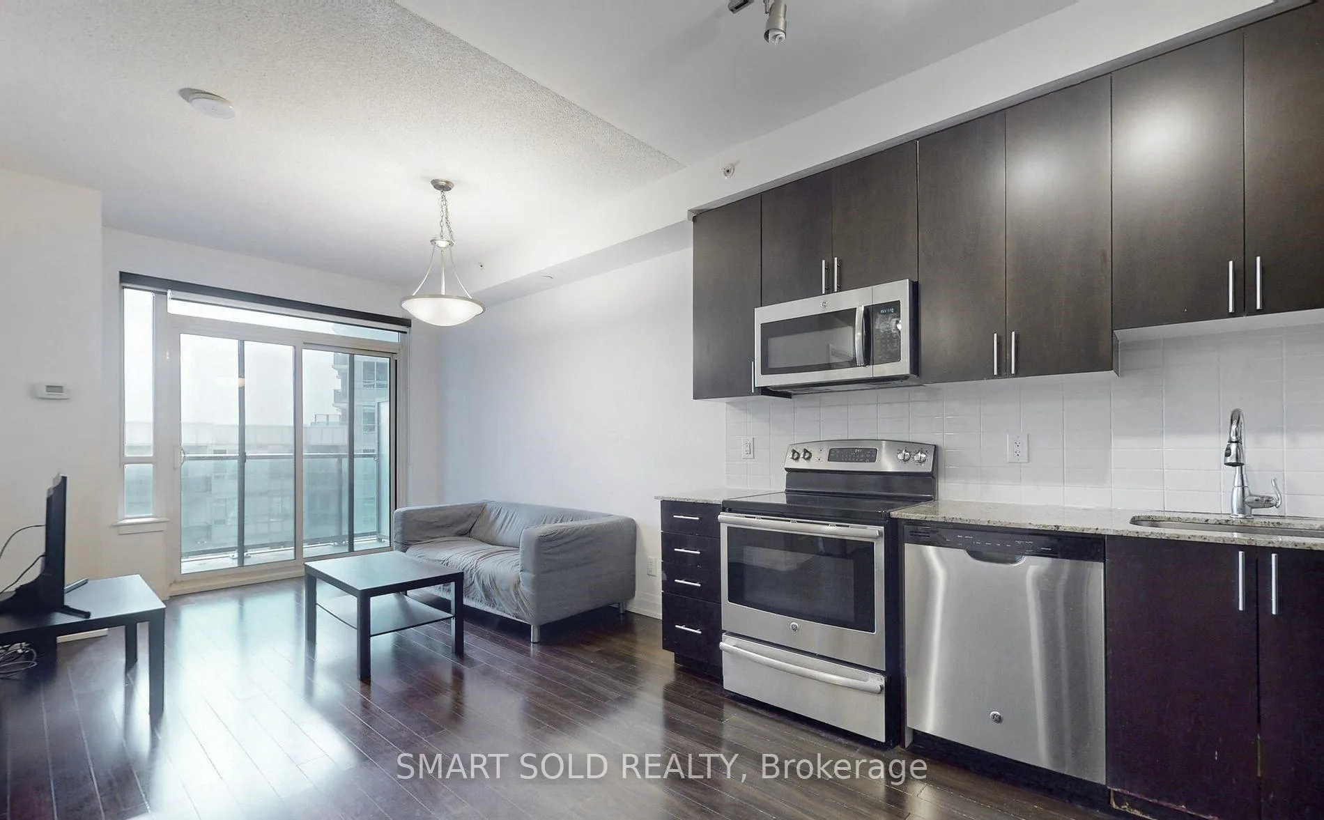 Photo 5 of Unit 1110, 7165 Yonge Street, Markham, Grandview — HOMEH