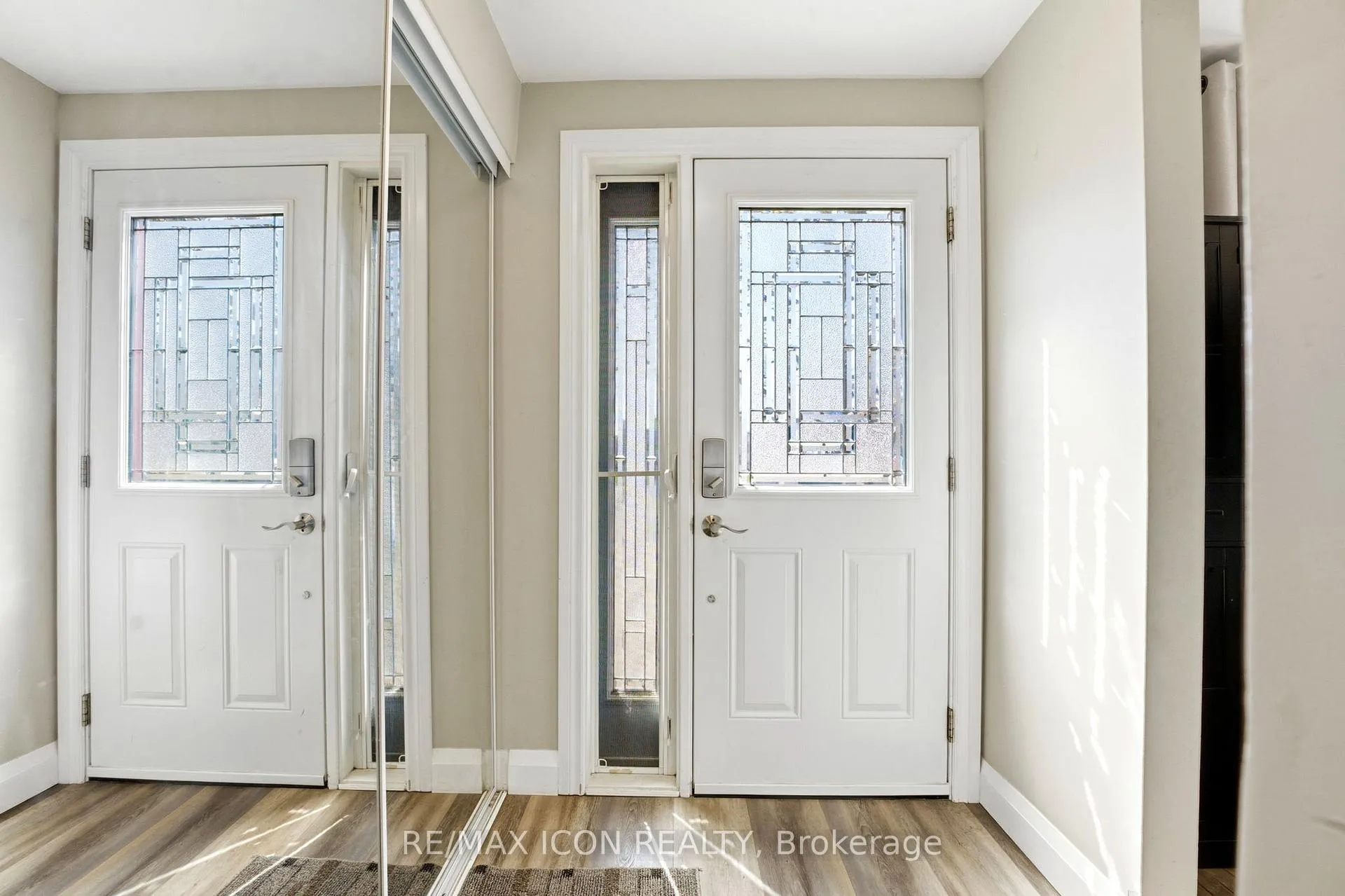 Photo 3 of 304 Dinison Place, Kitchener — HOMEH