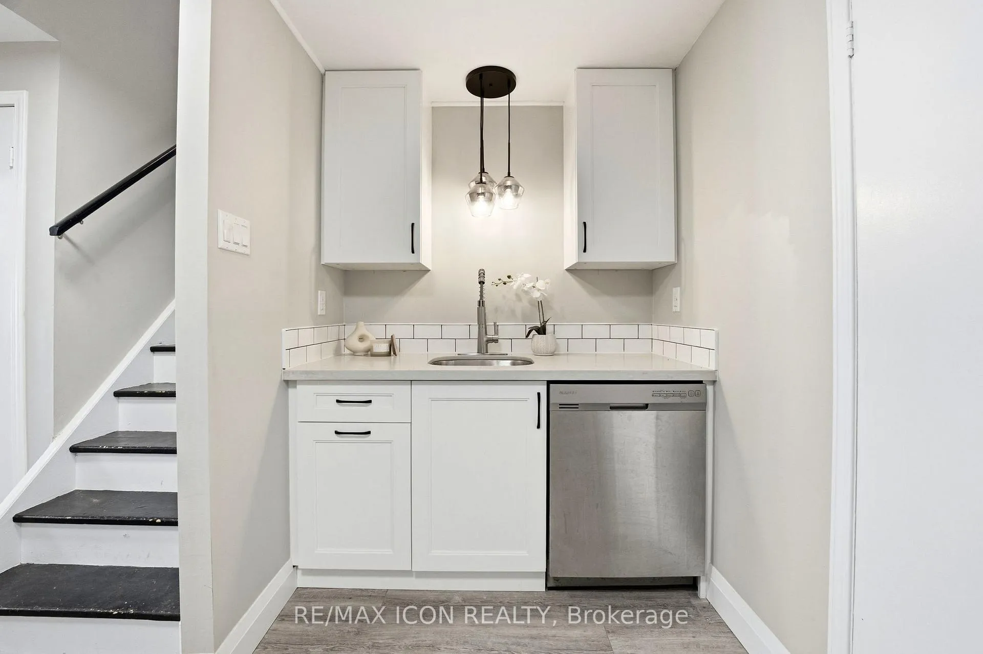 Photo 13 of 304 Dinison Place, Kitchener — HOMEH