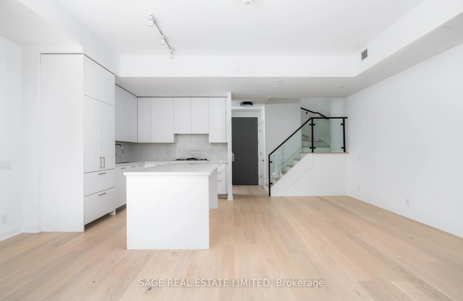 Photo 1 of Unit TH11, 33 Frederick Todd Way S, Toronto, Thorncliffe Park — HOMEH