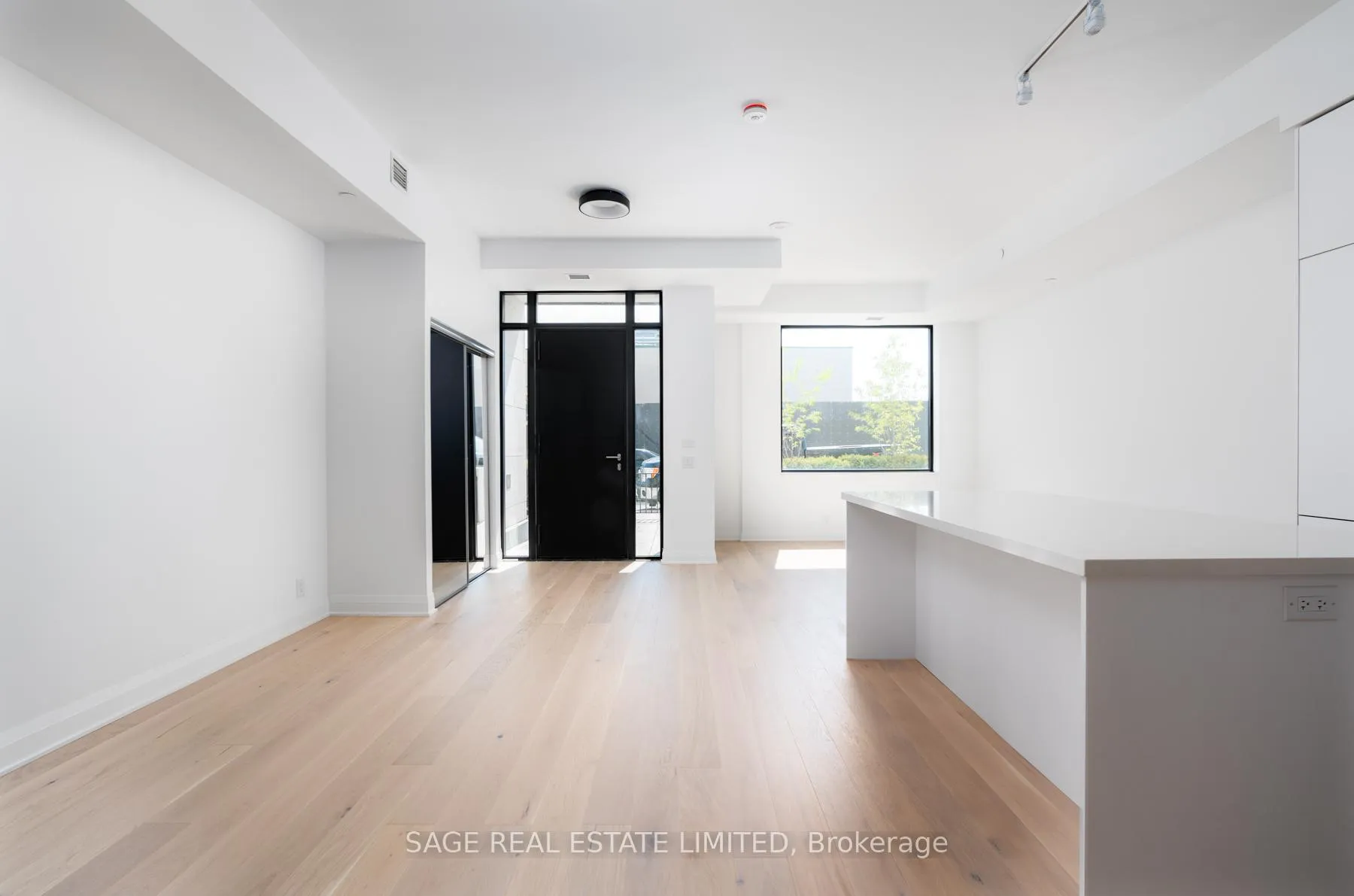 Photo 9 of Unit TH11, 33 Frederick Todd Way S, Toronto, Thorncliffe Park — HOMEH