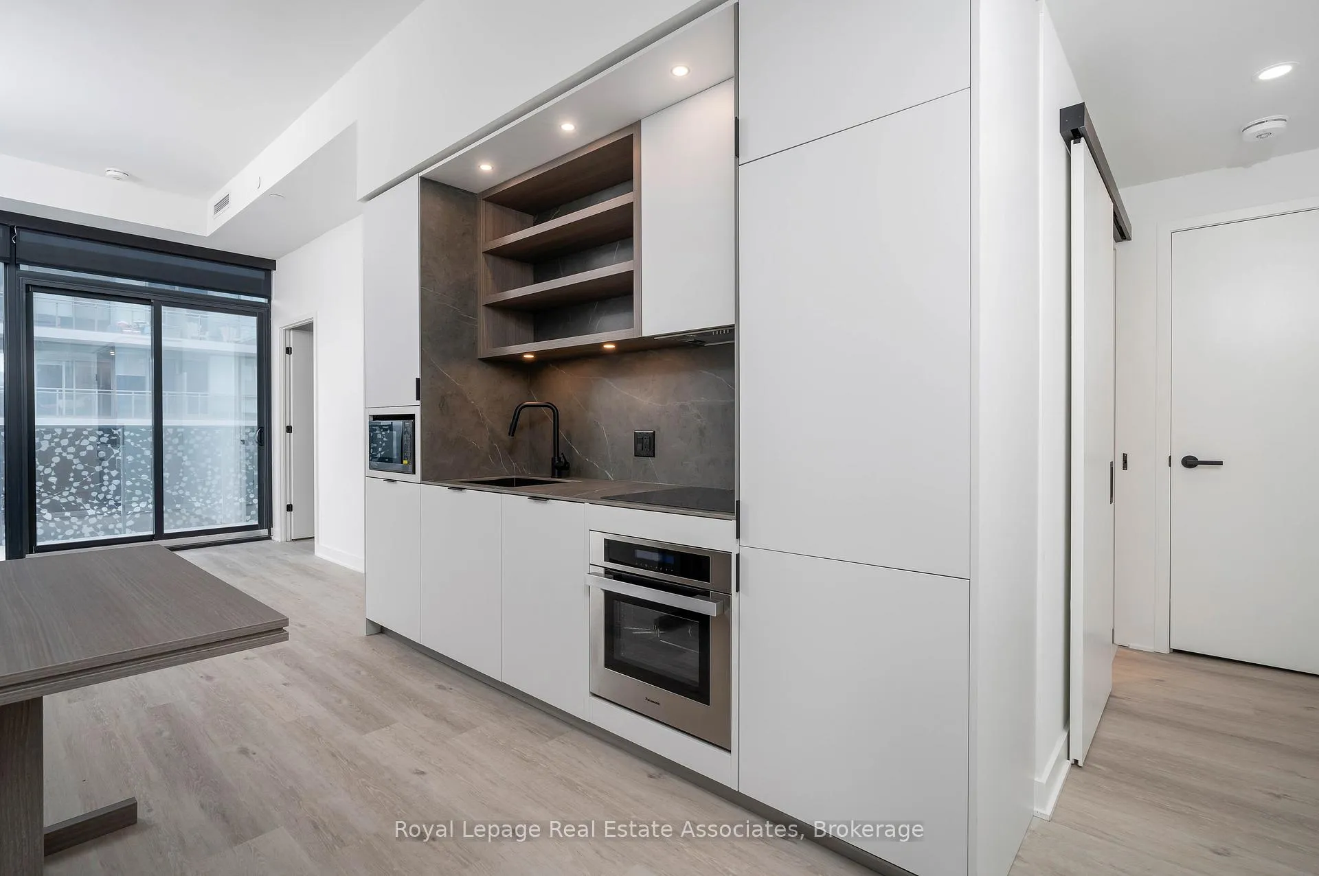 Front of Unit 3908, 55 Charles Street E