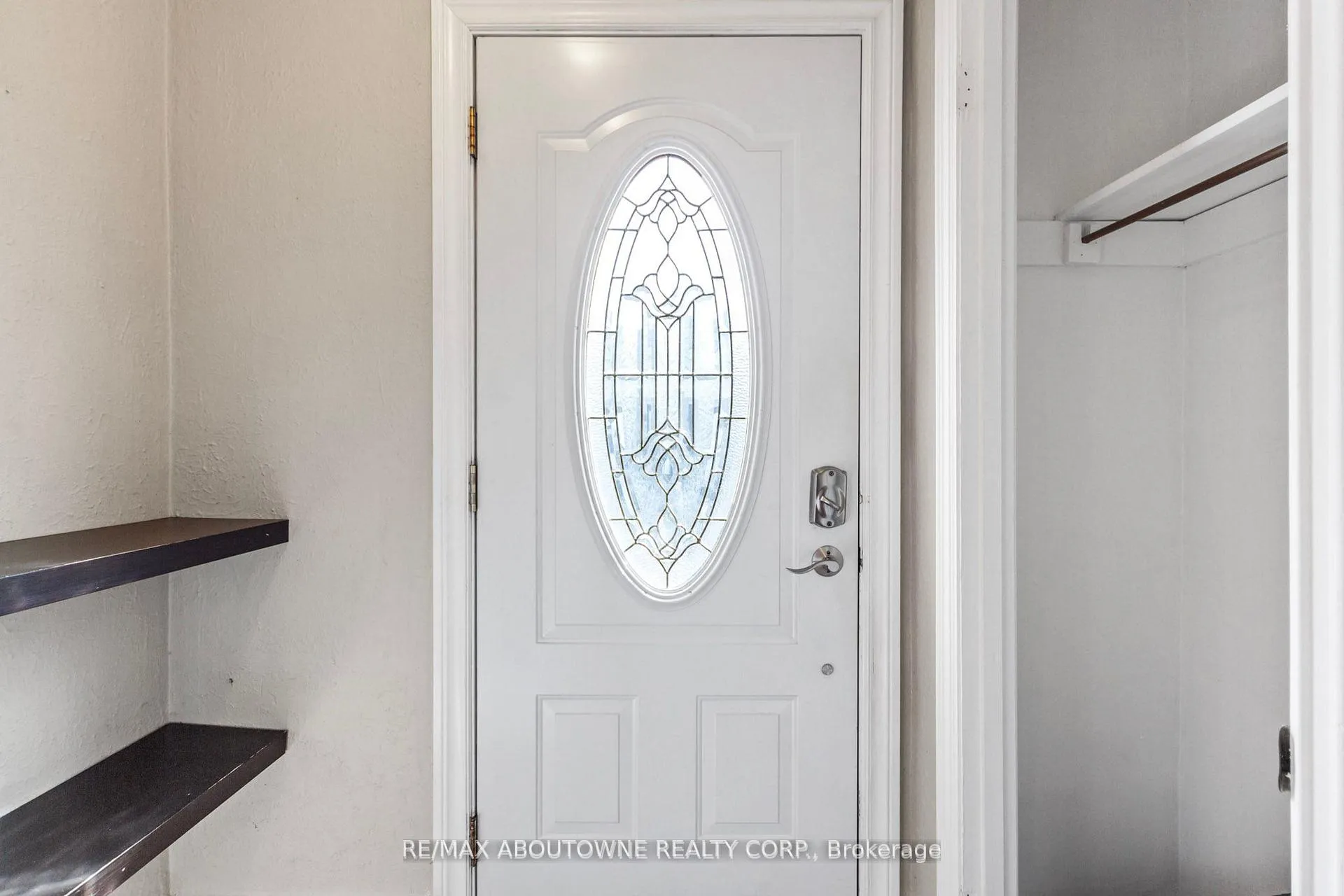 Photo 2 of 136 Brantdale Avenue, Hamilton, Southam — HOMEH