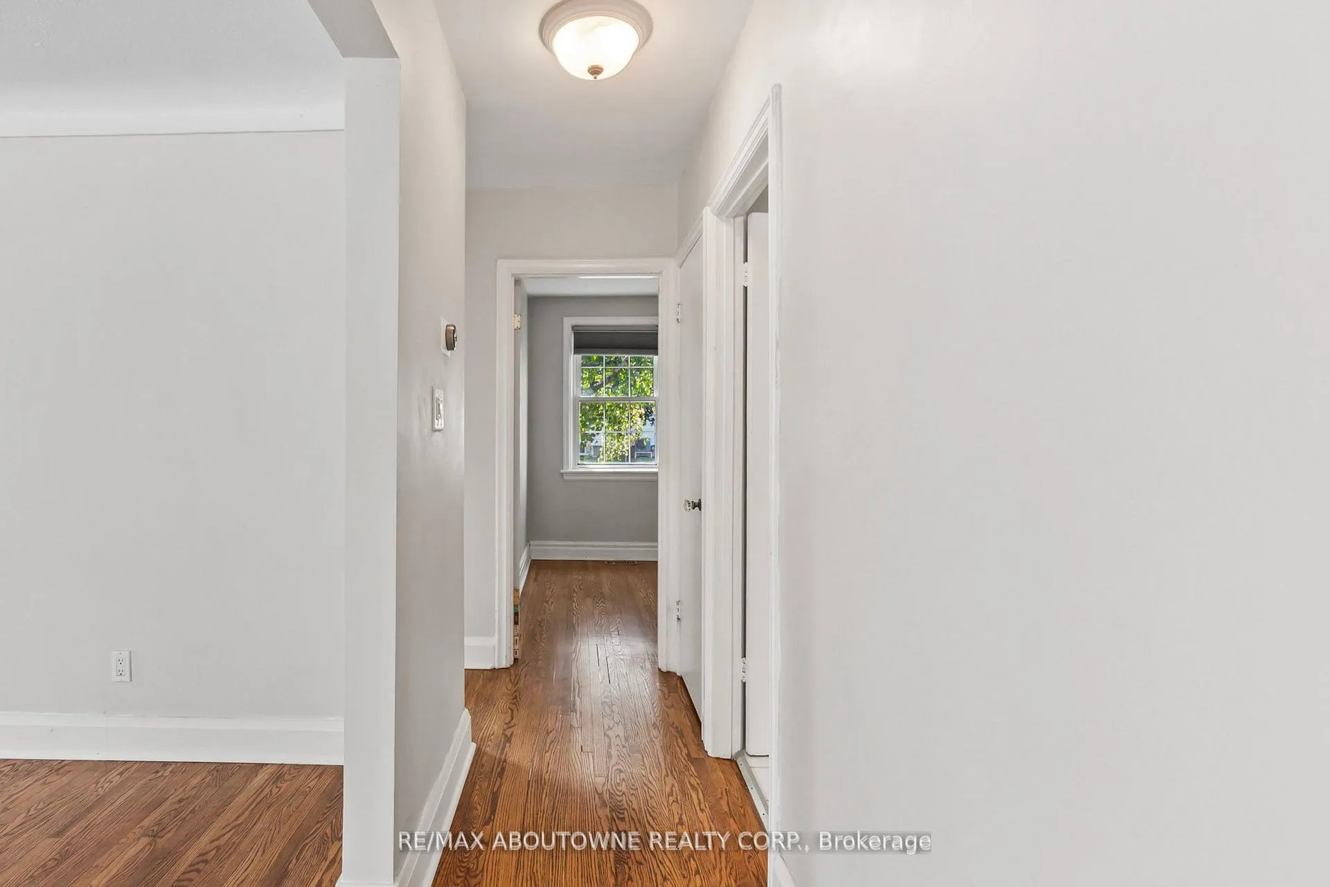 Photo 15 of 136 Brantdale Avenue, Hamilton, Southam — HOMEH