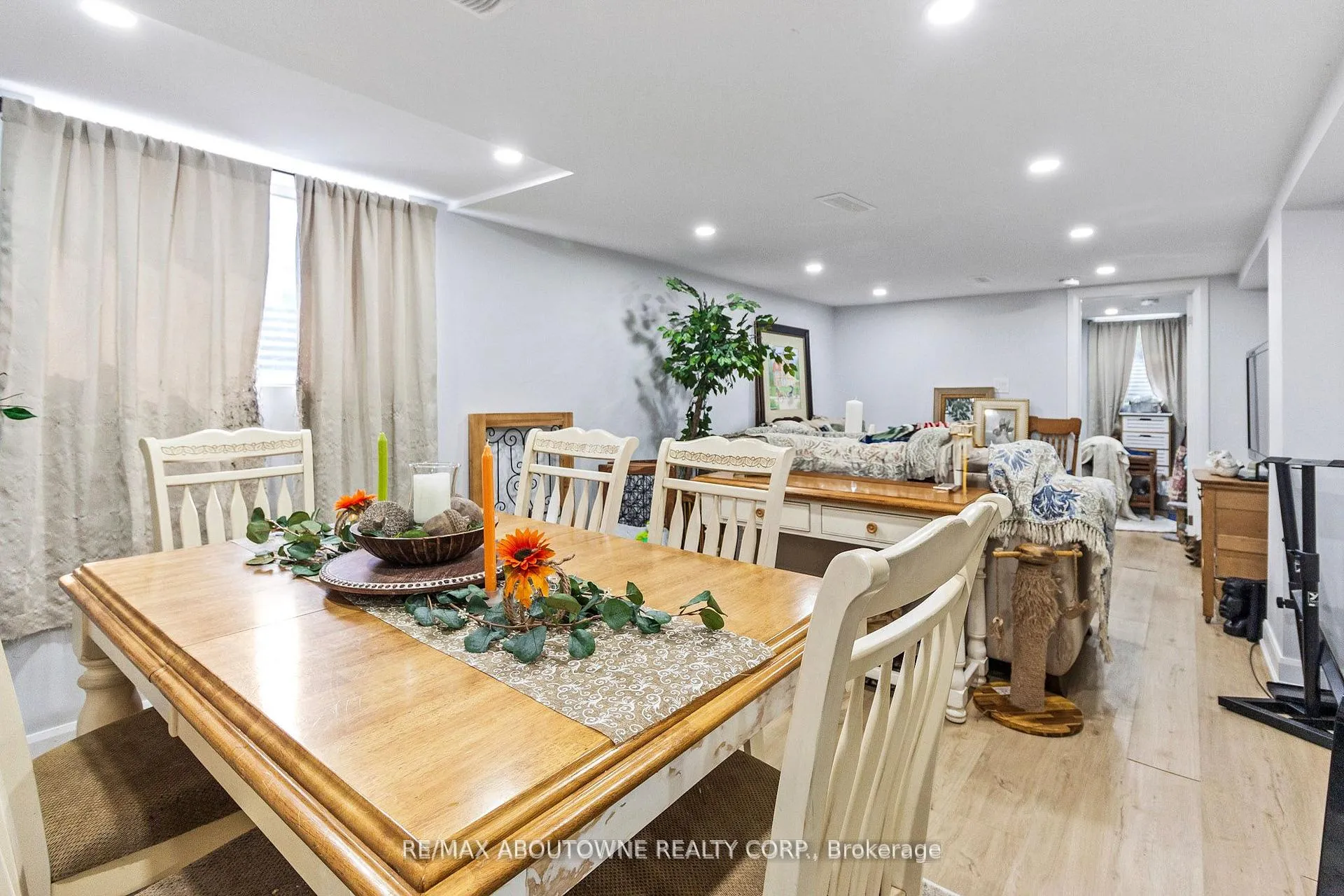 Photo 30 of 136 Brantdale Avenue, Hamilton, Southam — HOMEH