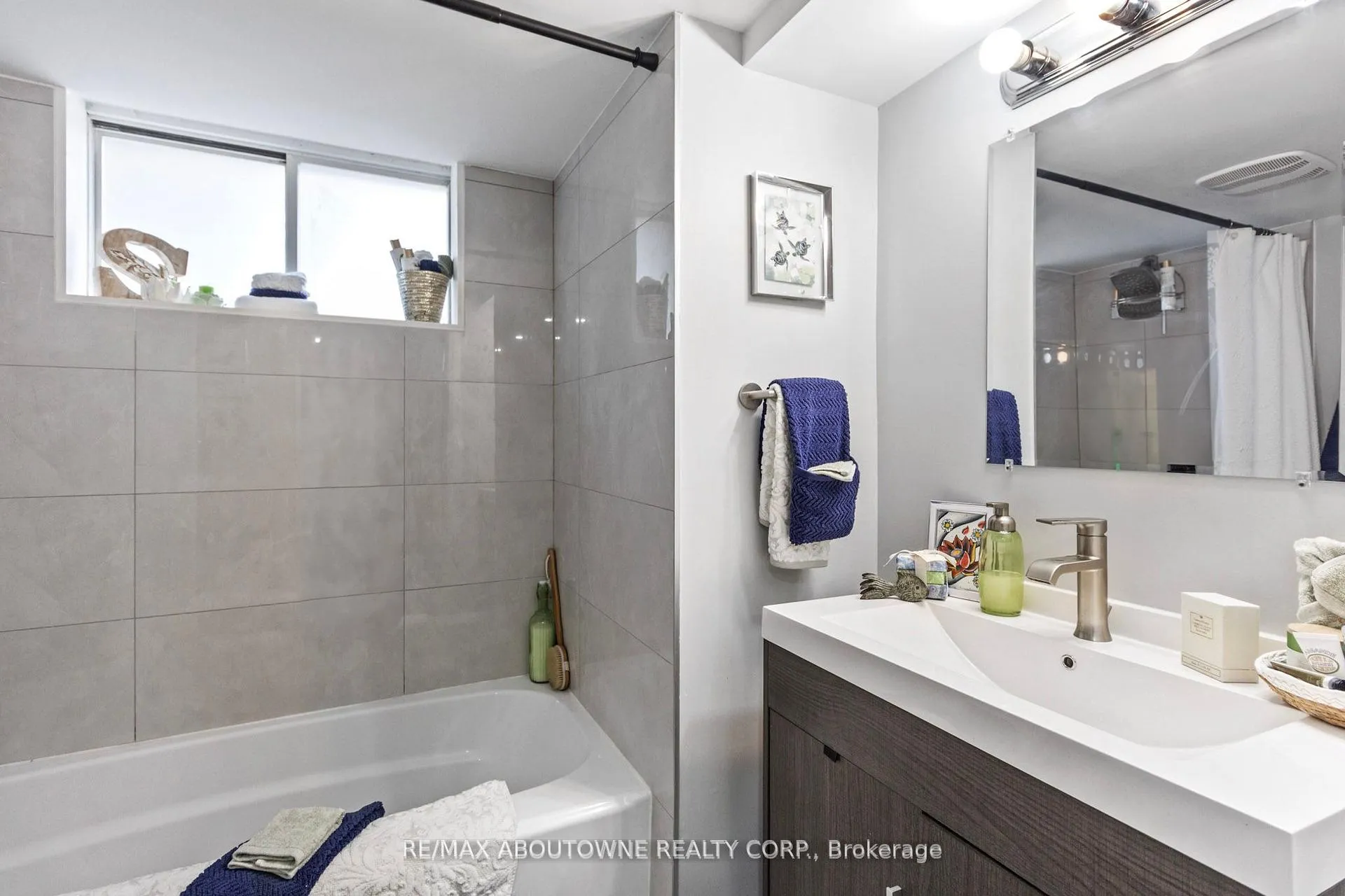 Photo 35 of 136 Brantdale Avenue, Hamilton, Southam — HOMEH
