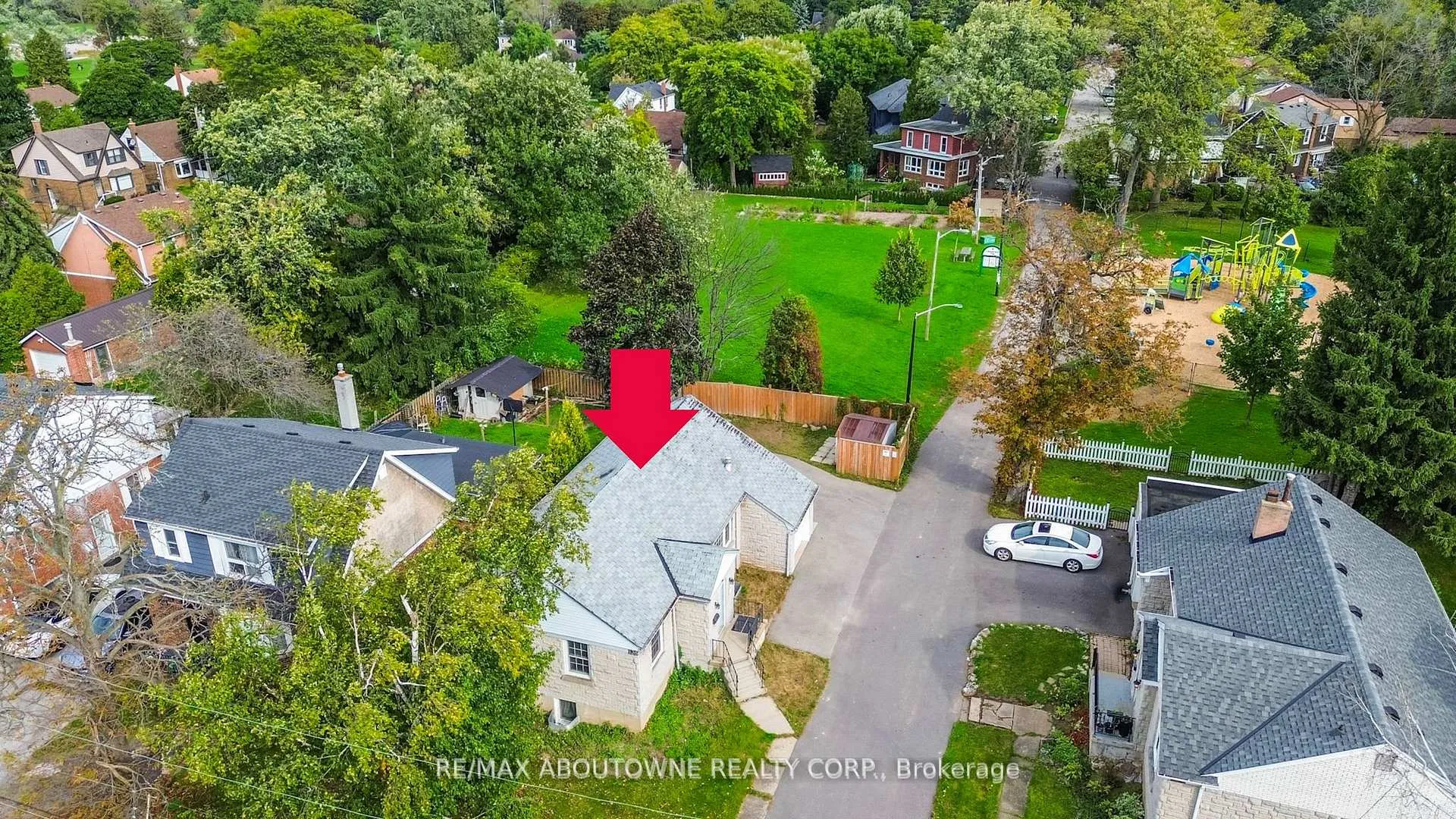 Photo 40 of 136 Brantdale Avenue, Hamilton, Southam — HOMEH