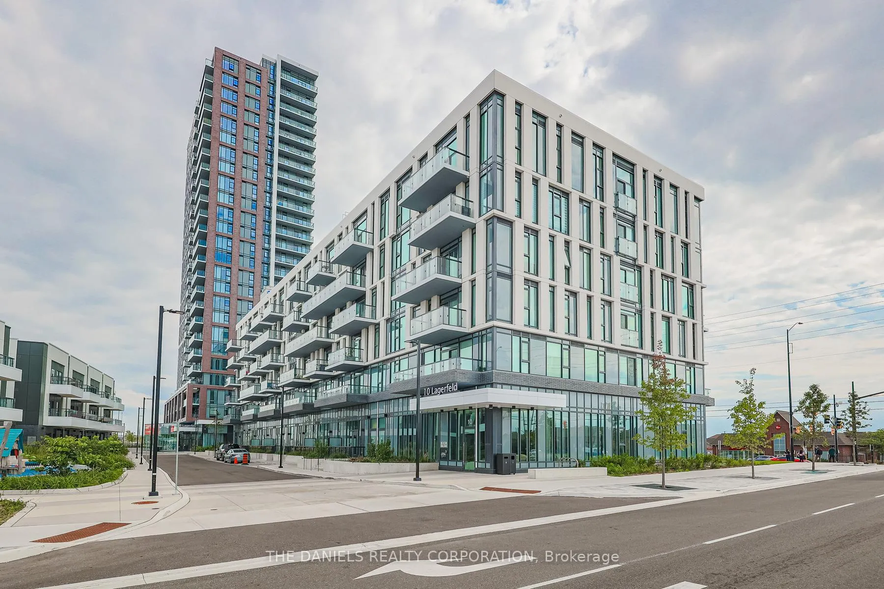 Photo 2 of Unit 115, 10 Lagerfeld Drive, Brampton, Northwest Brampton — HOMEH