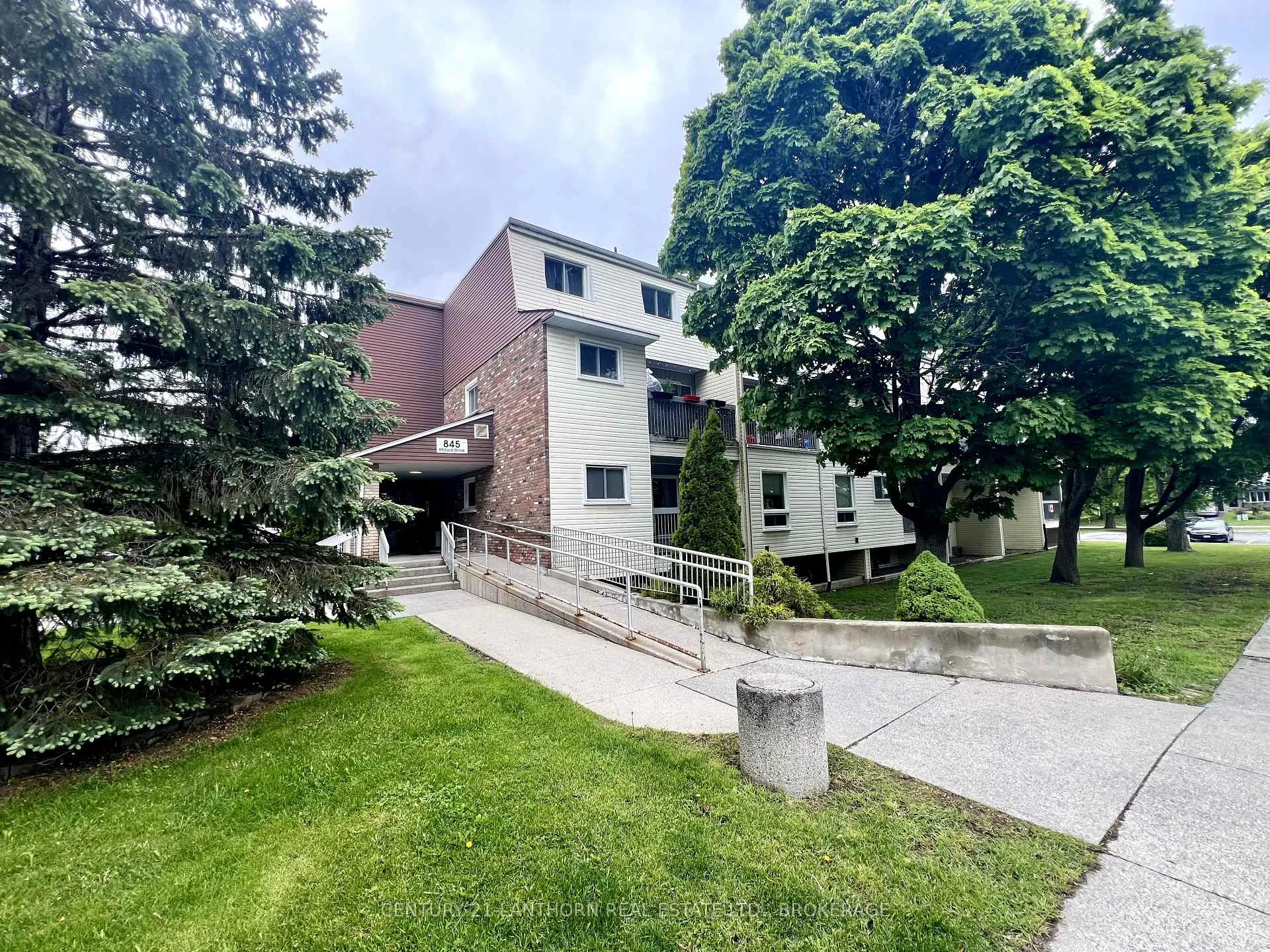 Front of Unit 104, 845 Milford Drive