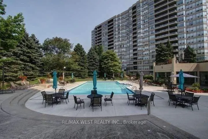 Photo 15 of Unit PH30, 1880 Valley Farm Road, Pickering, Town Centre — HOMEH