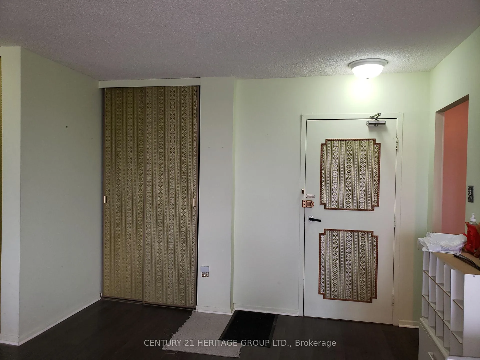 Photo 14 of Unit 1004, 1966 Main Street, Hamilton, Ainslie Wood — HOMEH