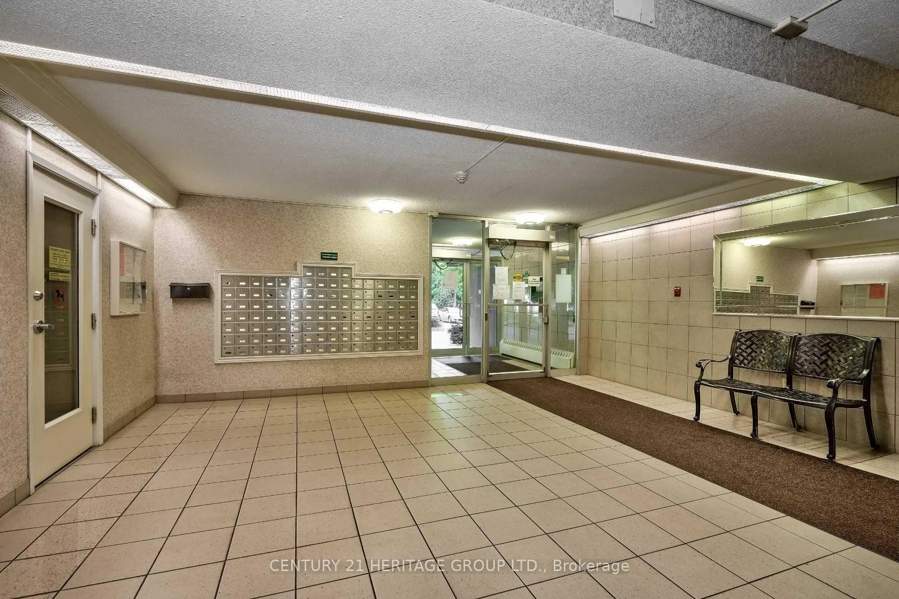 Photo 20 of Unit 1004, 1966 Main Street, Hamilton, Ainslie Wood — HOMEH