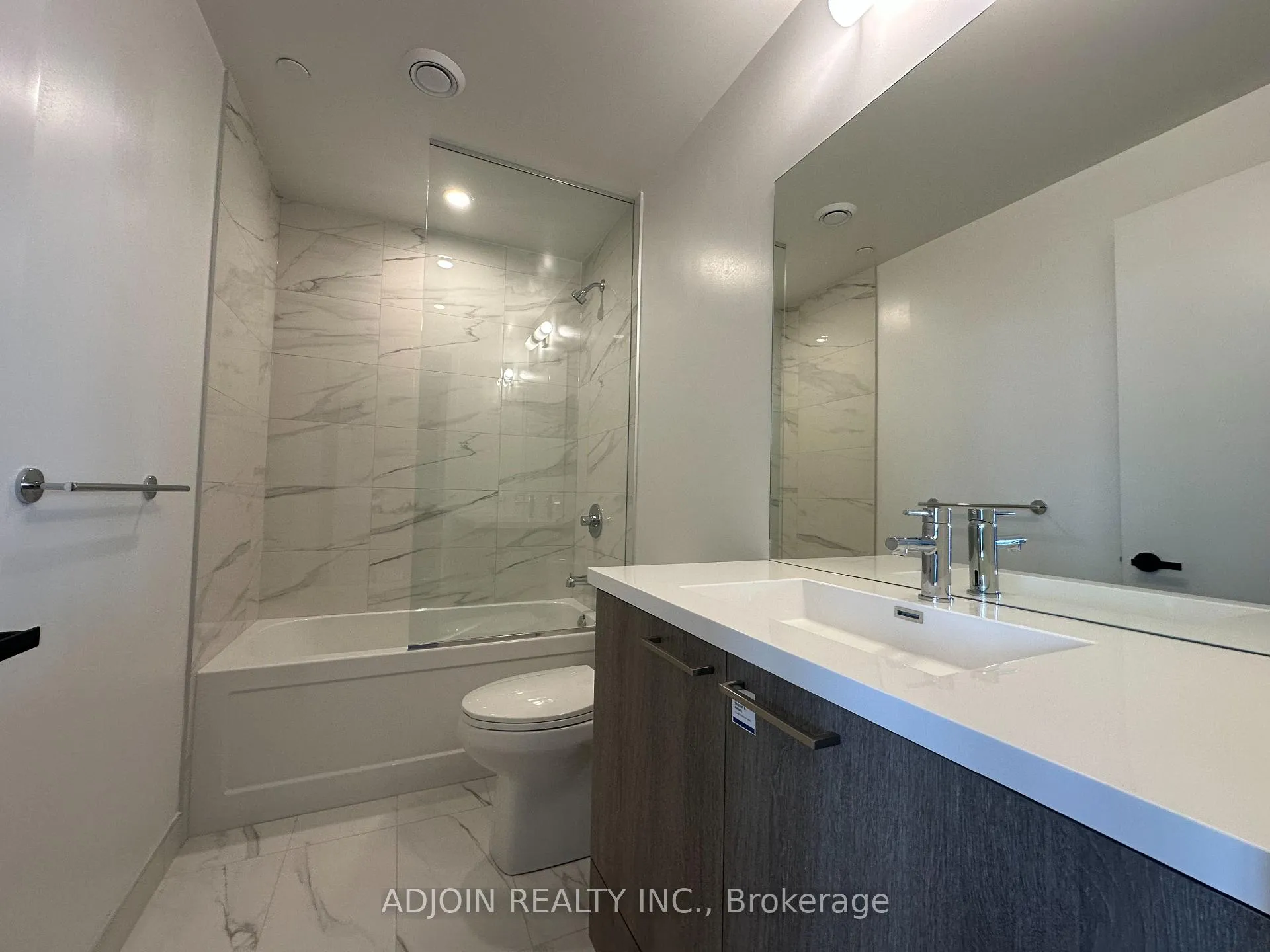 Photo 7 of Unit 1505, 225 Commerce Street, Vaughan, Vaughan Corporate Centre — HOMEH