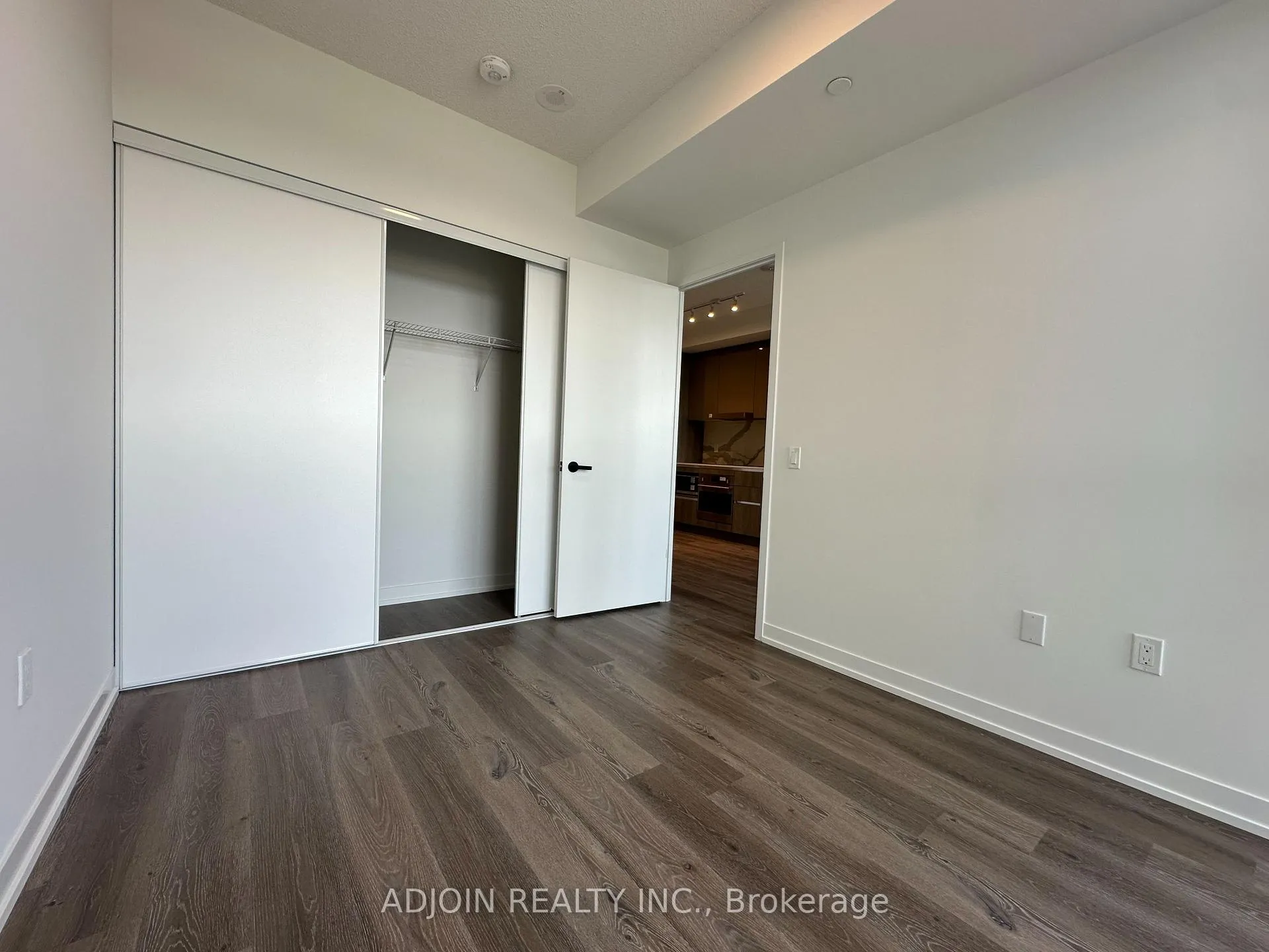 Photo 8 of Unit 1505, 225 Commerce Street, Vaughan, Vaughan Corporate Centre — HOMEH