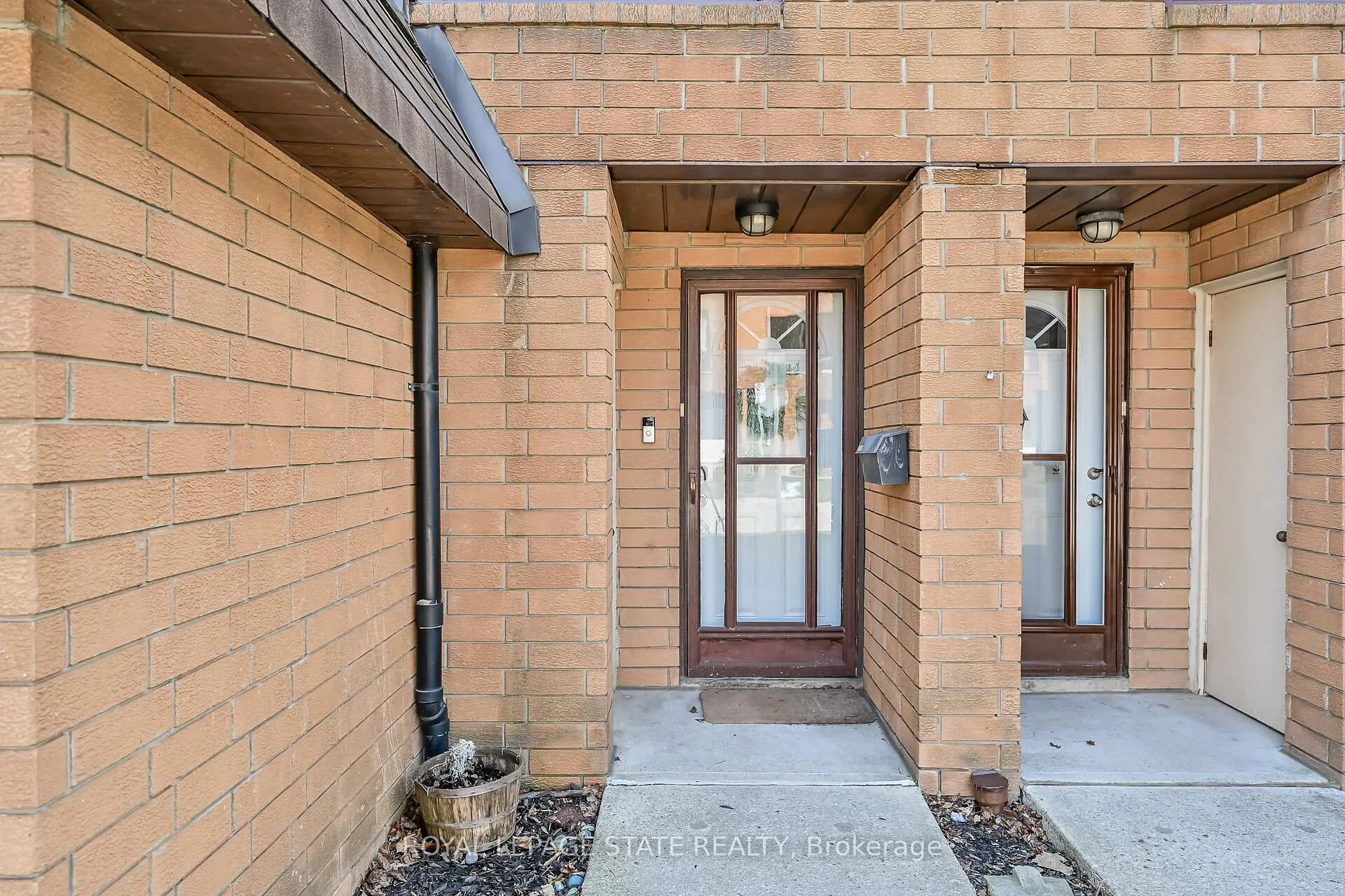 Photo 3 of Unit T3, 444 Stone Church Road W, Hamilton, Gurnett — HOMEH