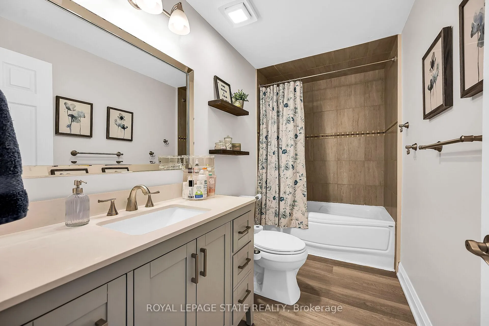 Photo 22 of Unit T3, 444 Stone Church Road W, Hamilton, Gurnett — HOMEH