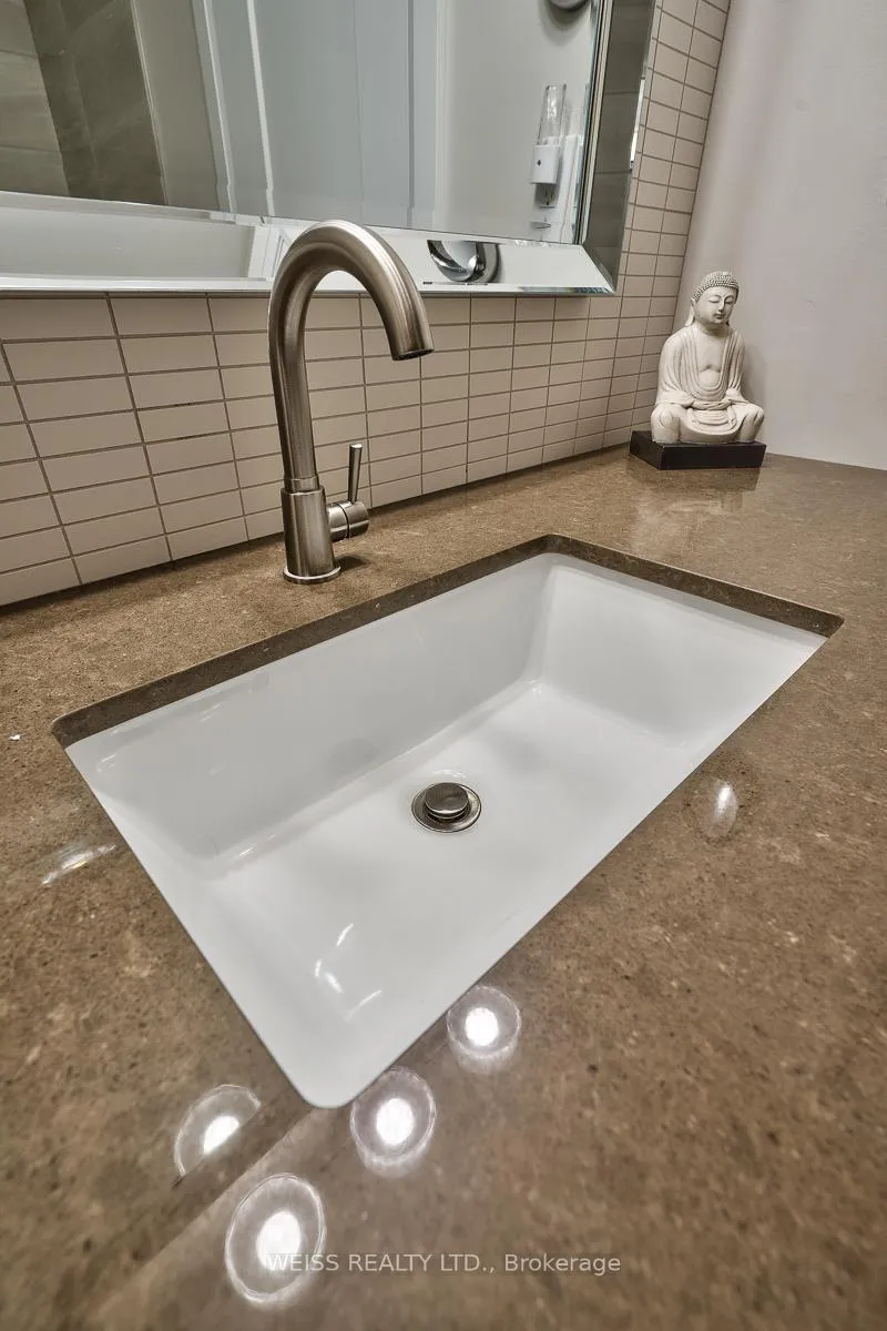 Photo 19 of Unit 402, 500 Green Road, Hamilton, Lakeshore — HOMEH