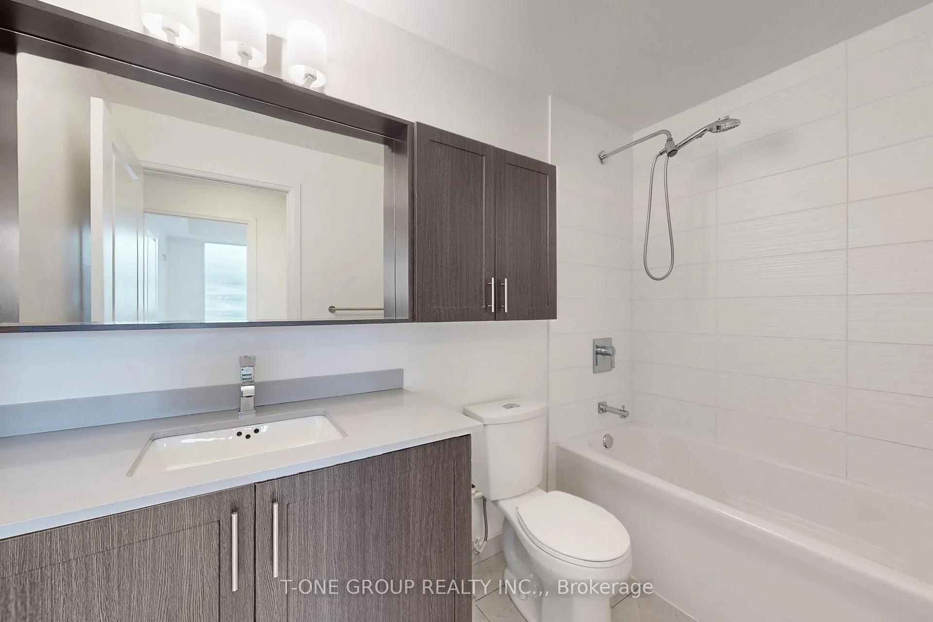 Photo 16 of Unit 1606, 3700 Highway 7, Vaughan, Vaughan Corporate Centre — HOMEH