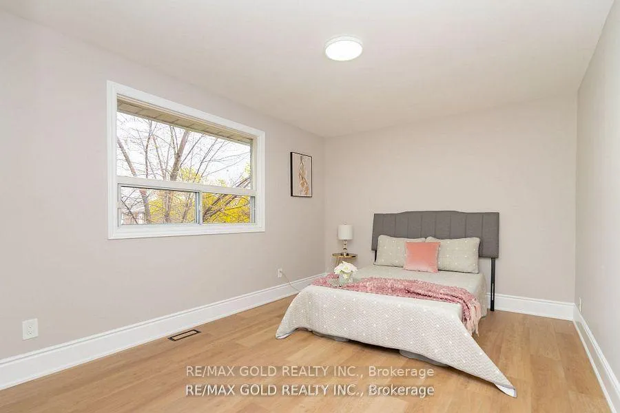 Photo 14 of 17 Eden Park Drive, Brampton, Southgate — HOMEH