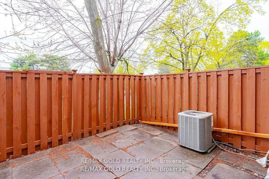 Photo 27 of 17 Eden Park Drive, Brampton, Southgate — HOMEH