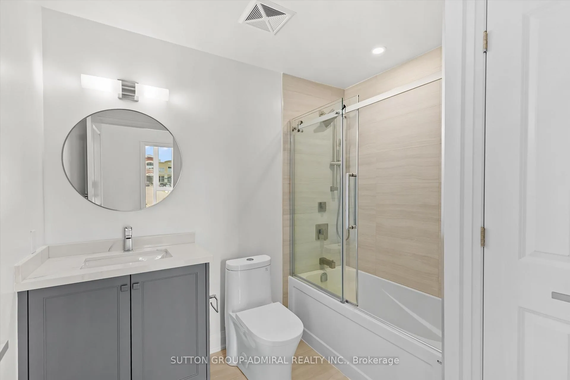 Photo 8 of Unit 202, 20 Gatineau Drive, Vaughan, Beverley Glen — HOMEH