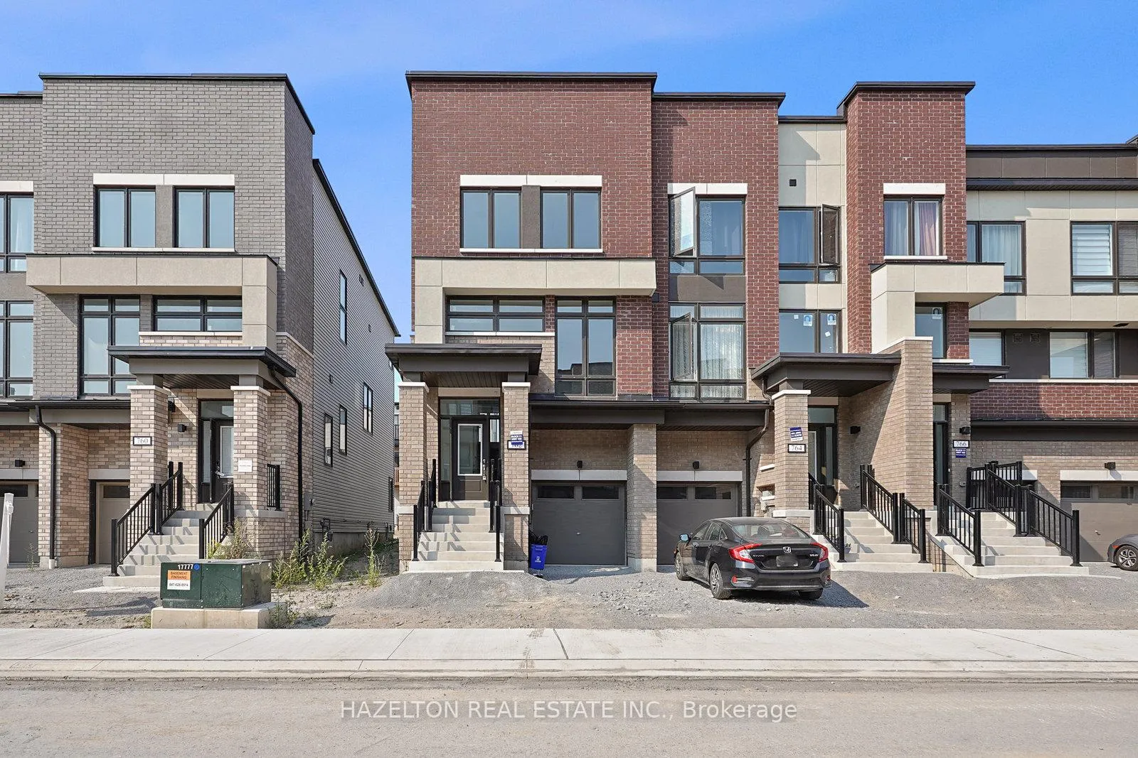 Photo 1 of 762 Heathrow Path W, Oshawa, Samac — HOMEH