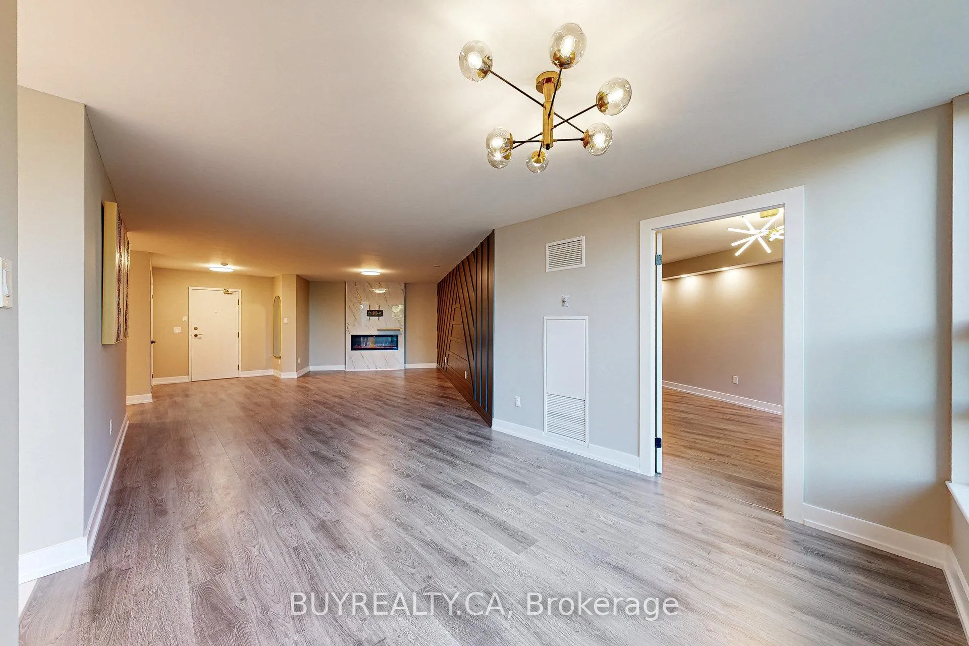Front of Unit 218, 7905 Bayview Avenue
