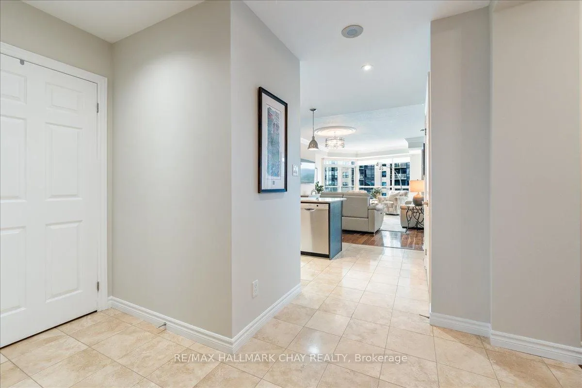 Photo 3 of Unit 1108, 33 Ellen Street, Barrie, Lakeshore — HOMEH