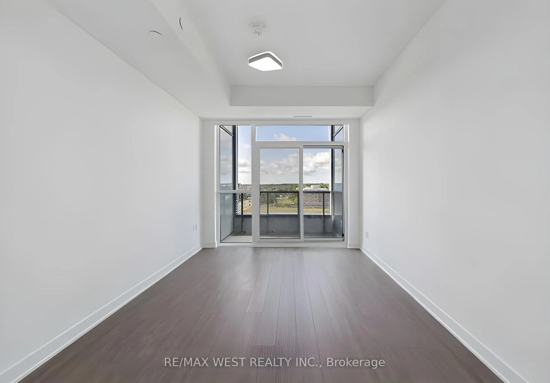 Photo 4 of Unit 618, 681 Yonge Street, Barrie, Painswick South — HOMEH