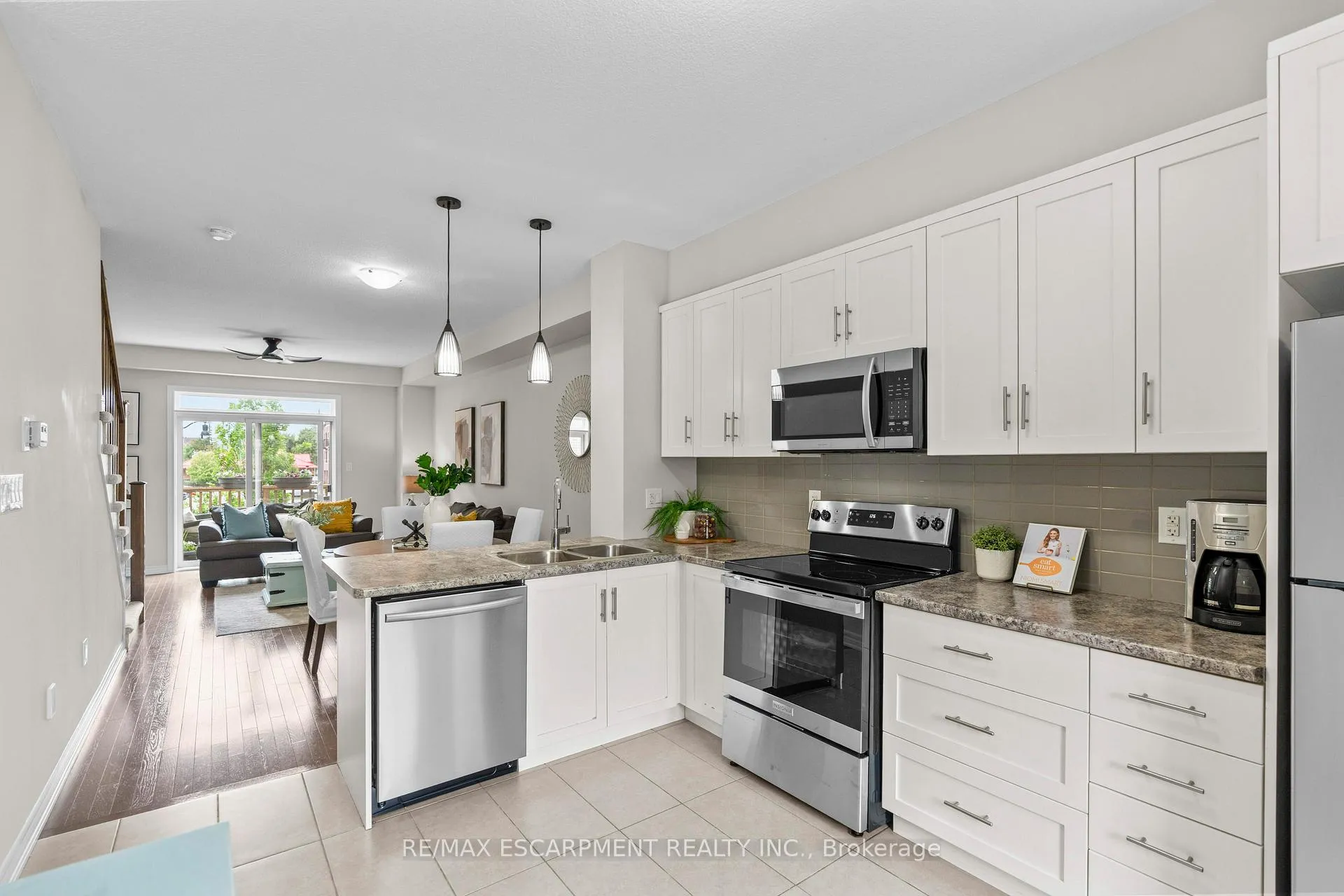 Photo 1 of Unit 53, 215 Dundas Street E, Hamilton, Waterdown — HOMEH