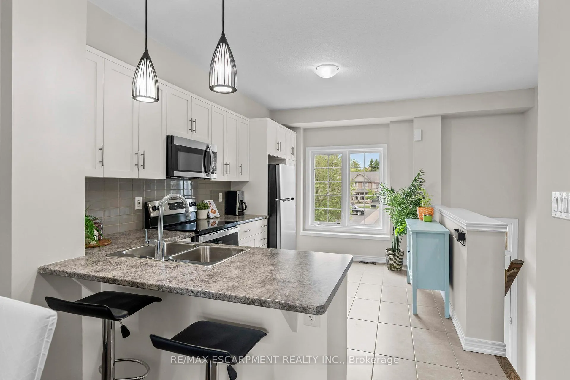Photo 6 of Unit 53, 215 Dundas Street E, Hamilton, Waterdown — HOMEH