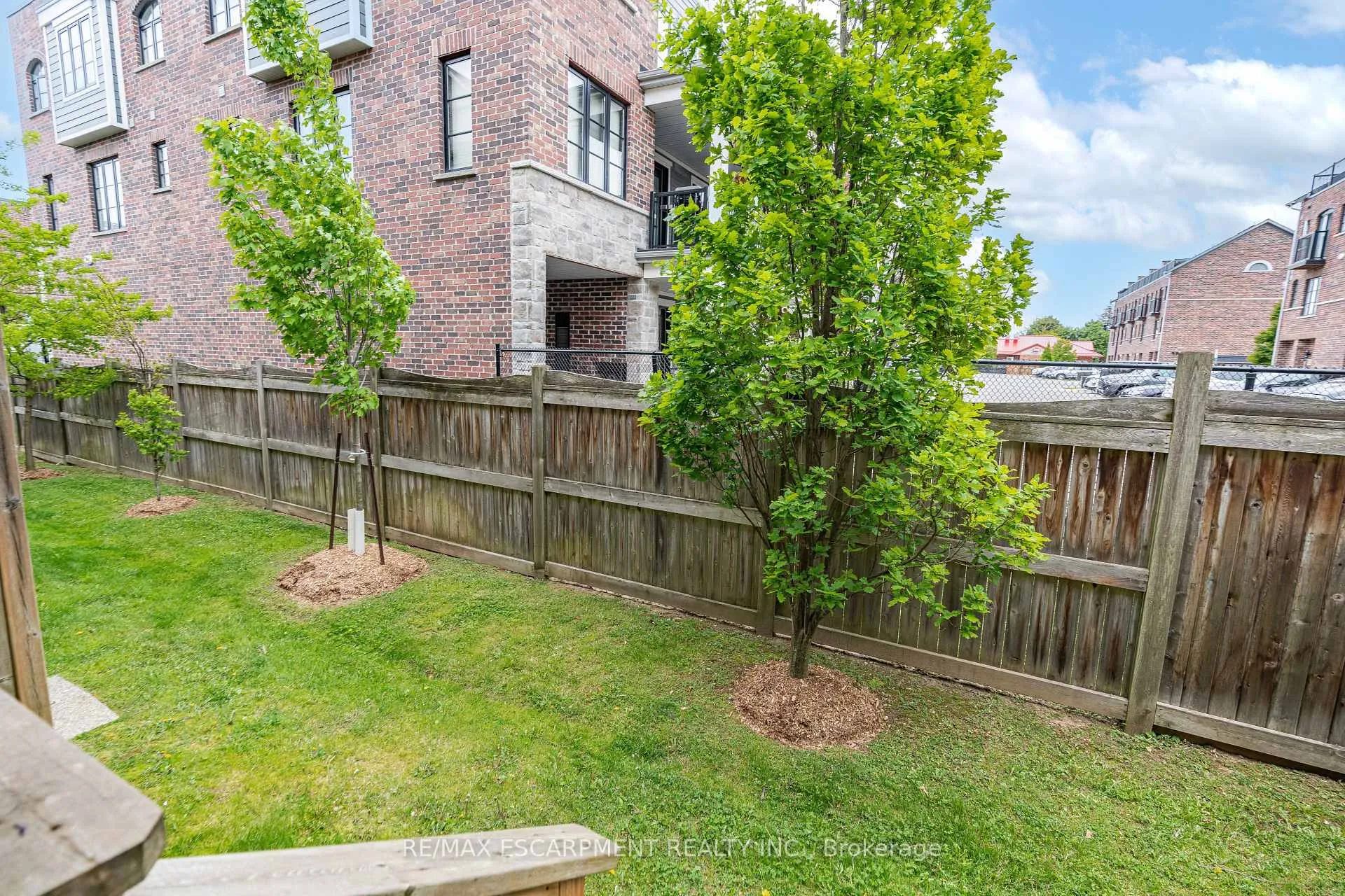 Photo 37 of Unit 53, 215 Dundas Street E, Hamilton, Waterdown — HOMEH