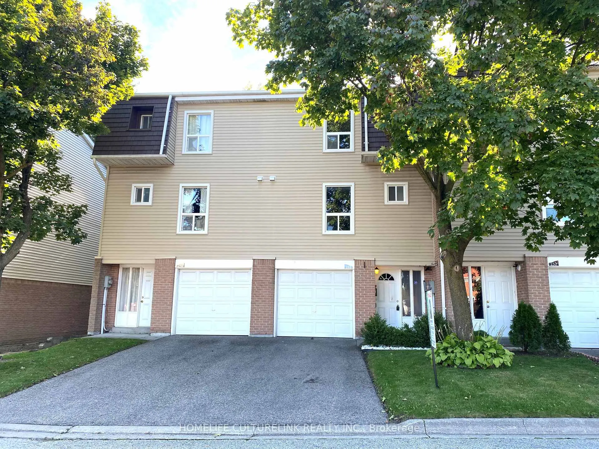 Front of 153 Enderby Crescent W
