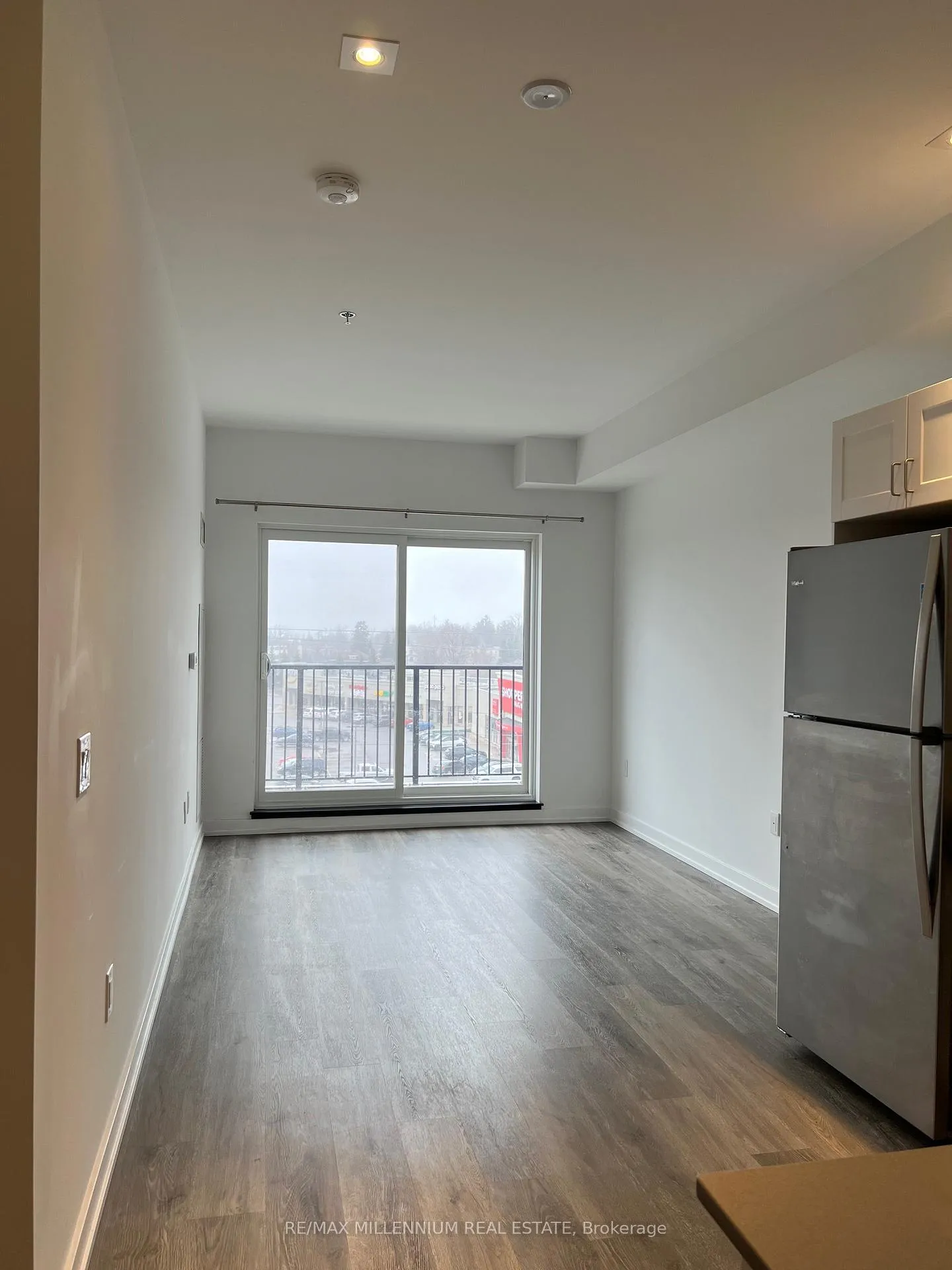 Photo 3 of Unit 414, 430 Essa Road, Barrie, Holly — HOMEH