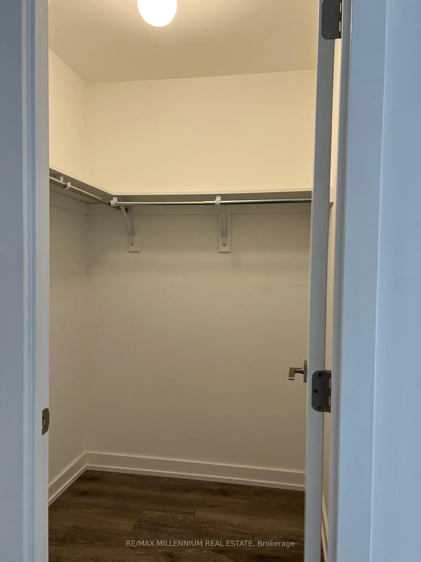 Photo 7 of Unit 414, 430 Essa Road, Barrie, Holly — HOMEH