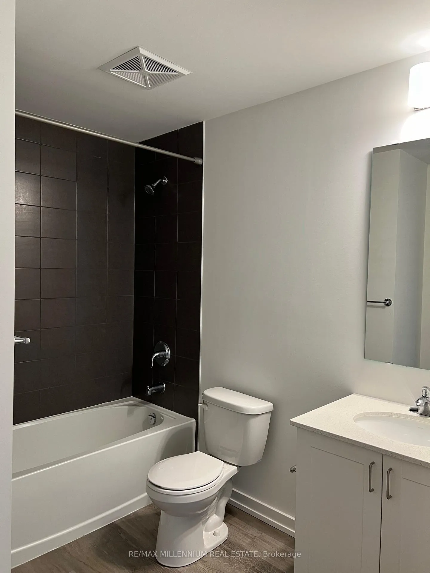 Photo 8 of Unit 414, 430 Essa Road, Barrie, Holly — HOMEH