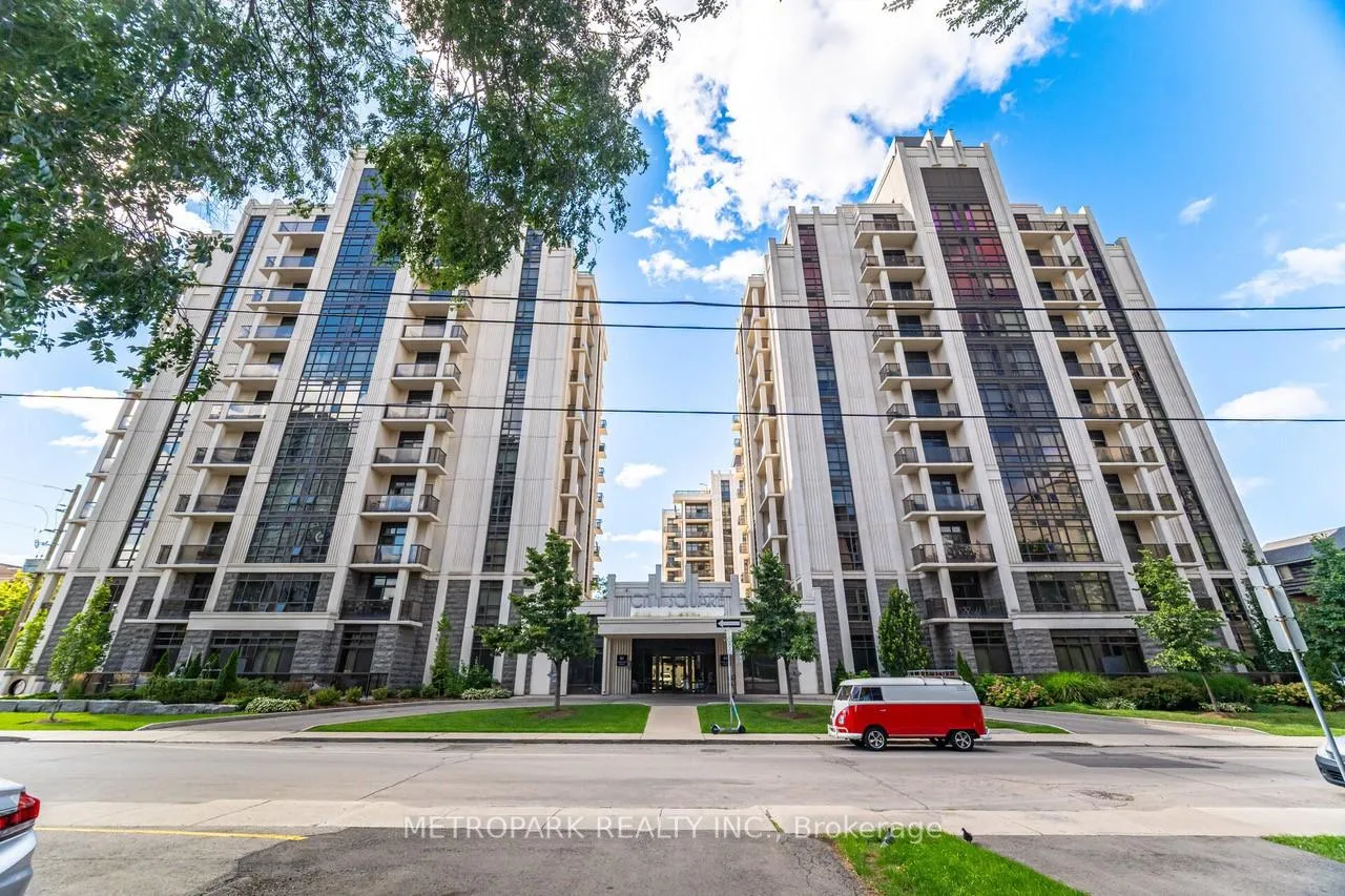 Front of Unit 102, 85 Robinson Street