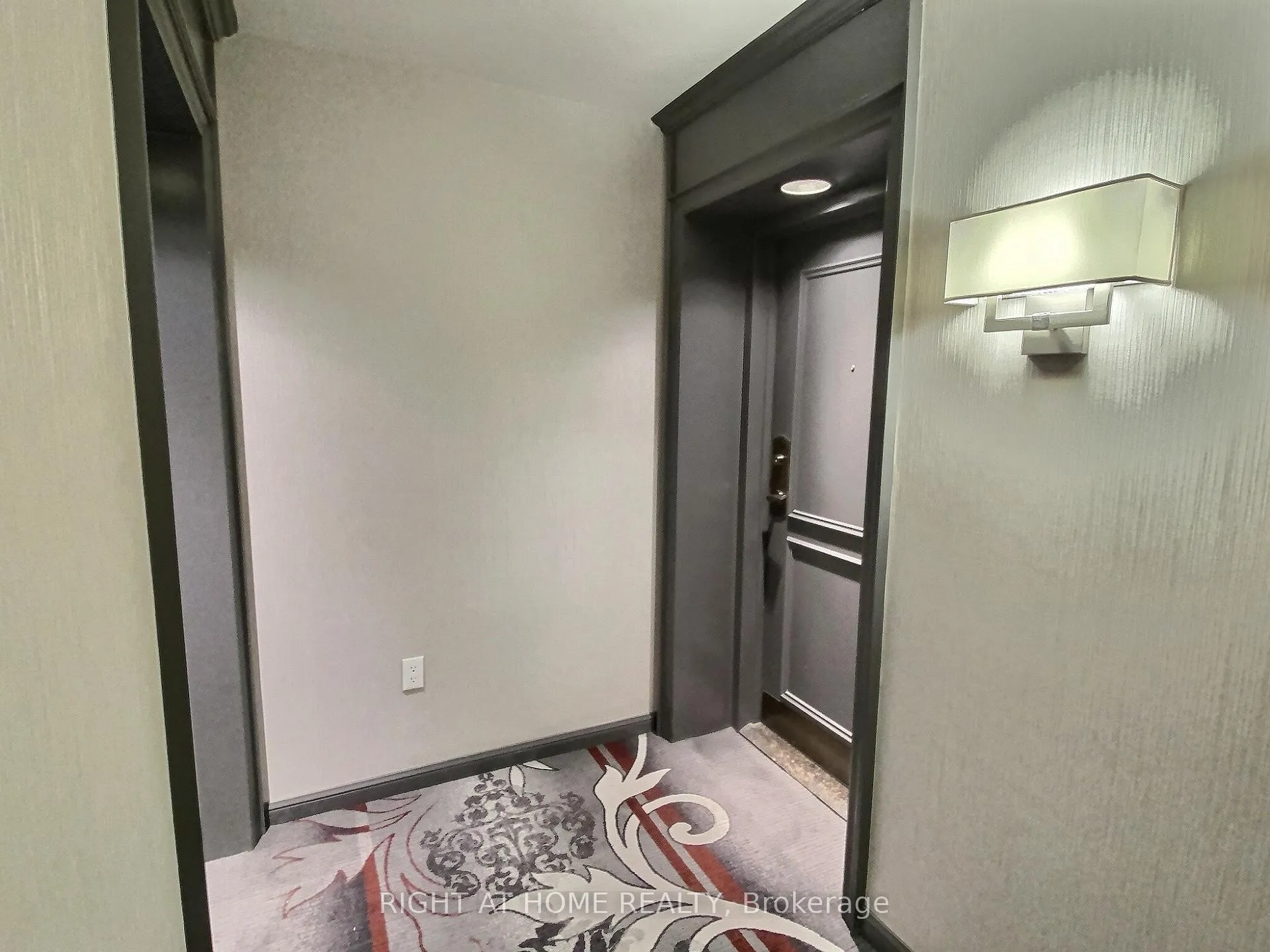 Photo 4 of Unit 314, 7905 Bayview Avenue, Markham, Bayview Glen — HOMEH