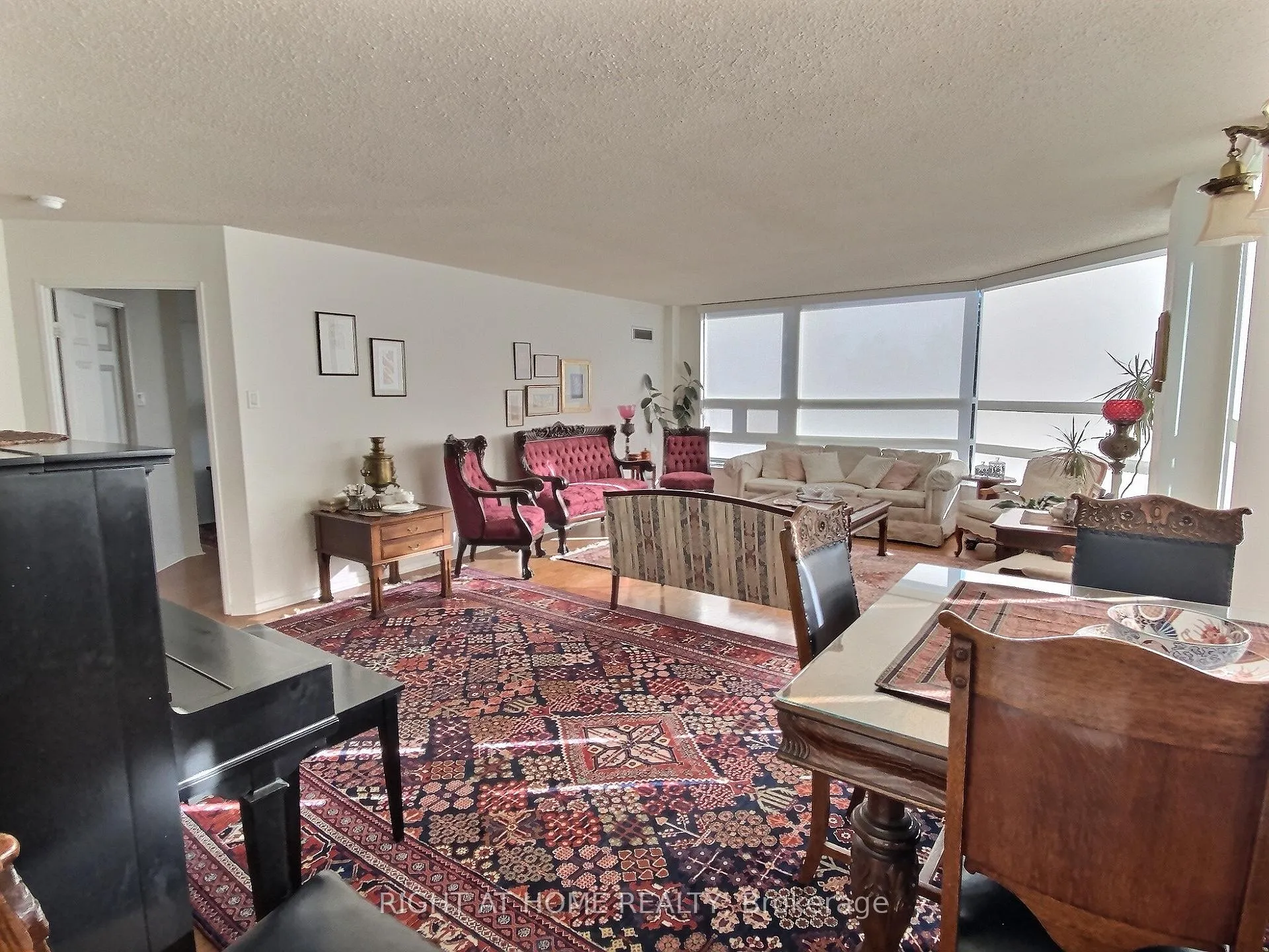 Photo 8 of Unit 314, 7905 Bayview Avenue, Markham, Bayview Glen — HOMEH