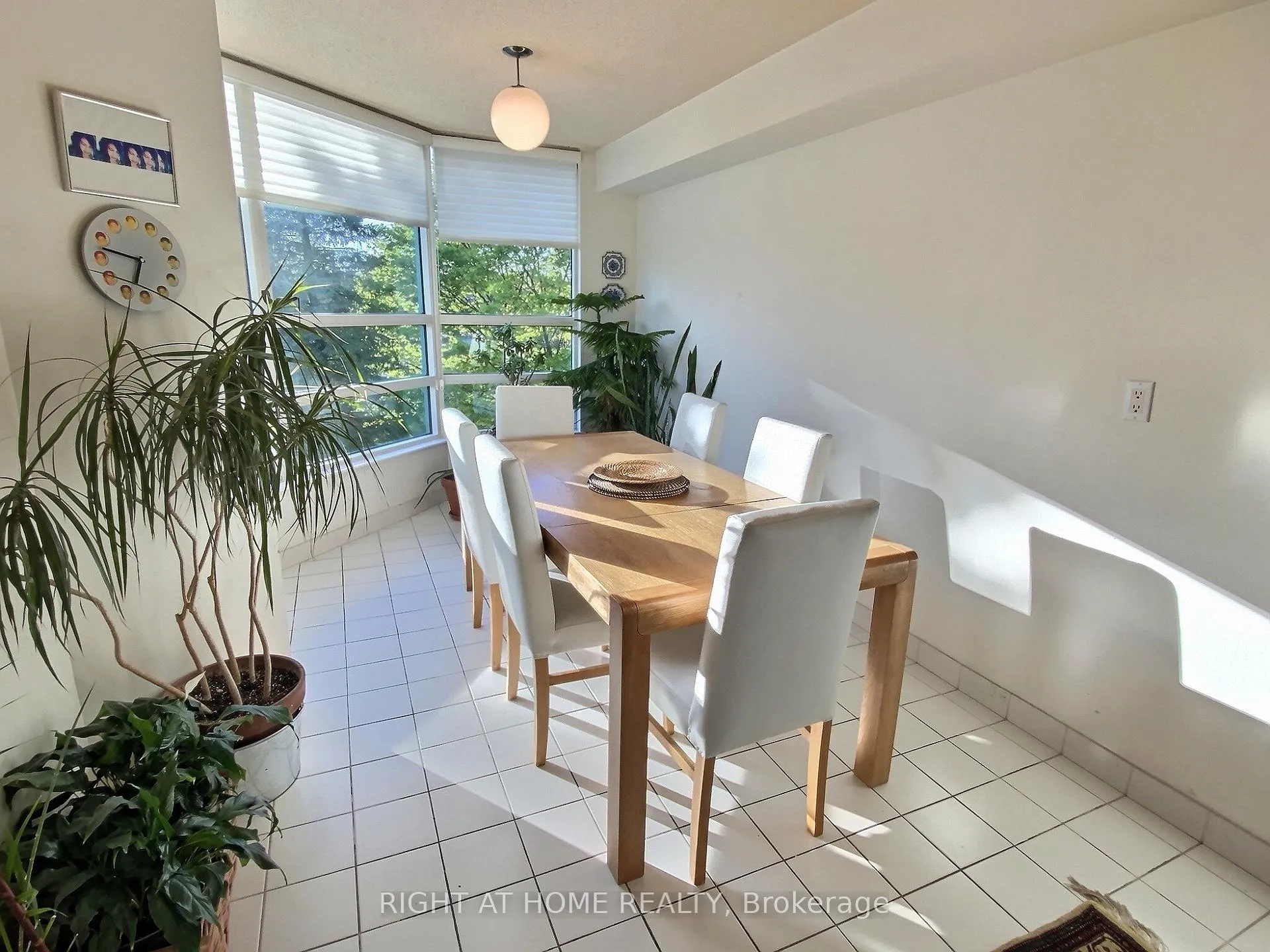 Photo 12 of Unit 314, 7905 Bayview Avenue, Markham, Bayview Glen — HOMEH