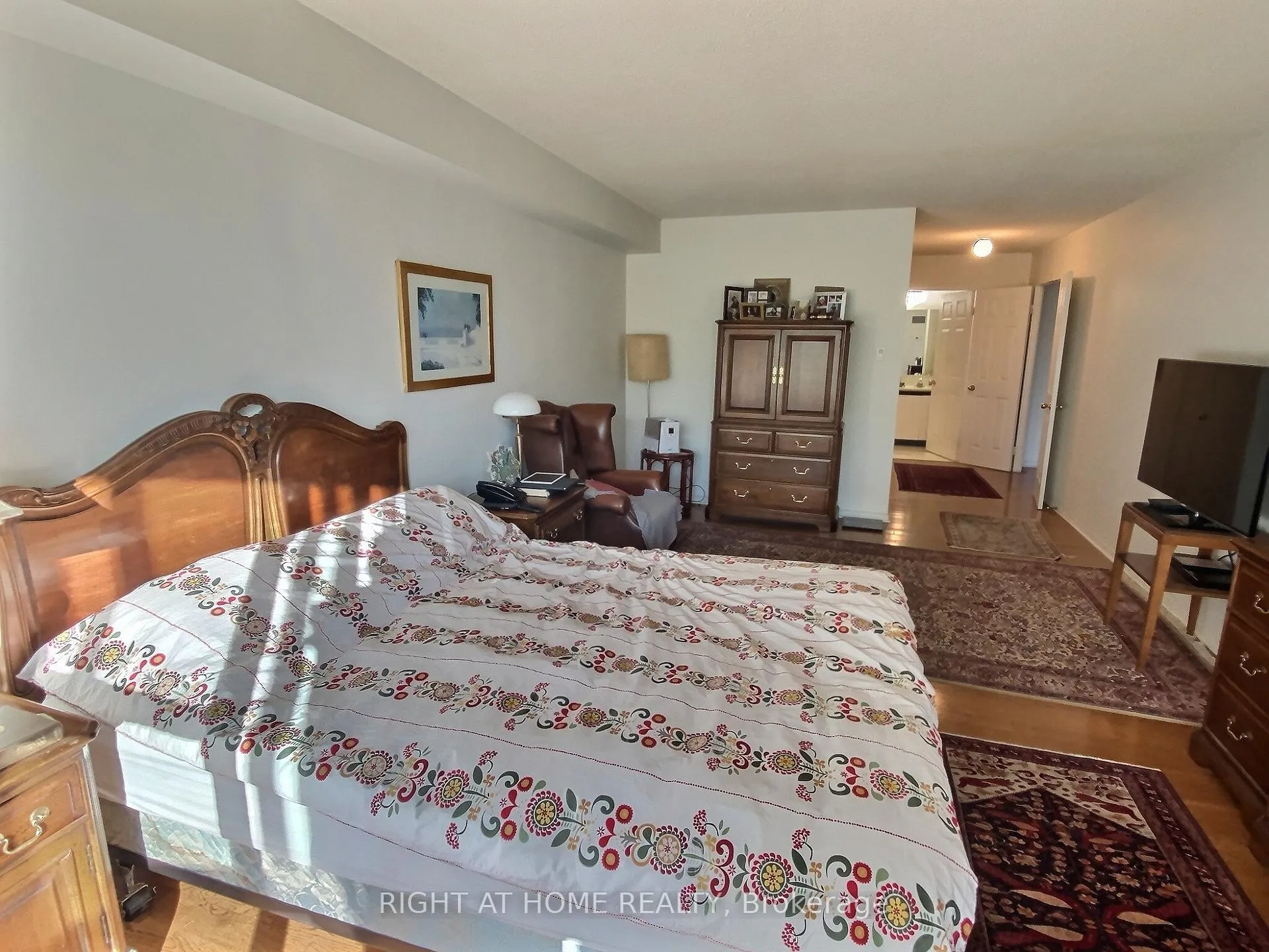 Photo 16 of Unit 314, 7905 Bayview Avenue, Markham, Bayview Glen — HOMEH