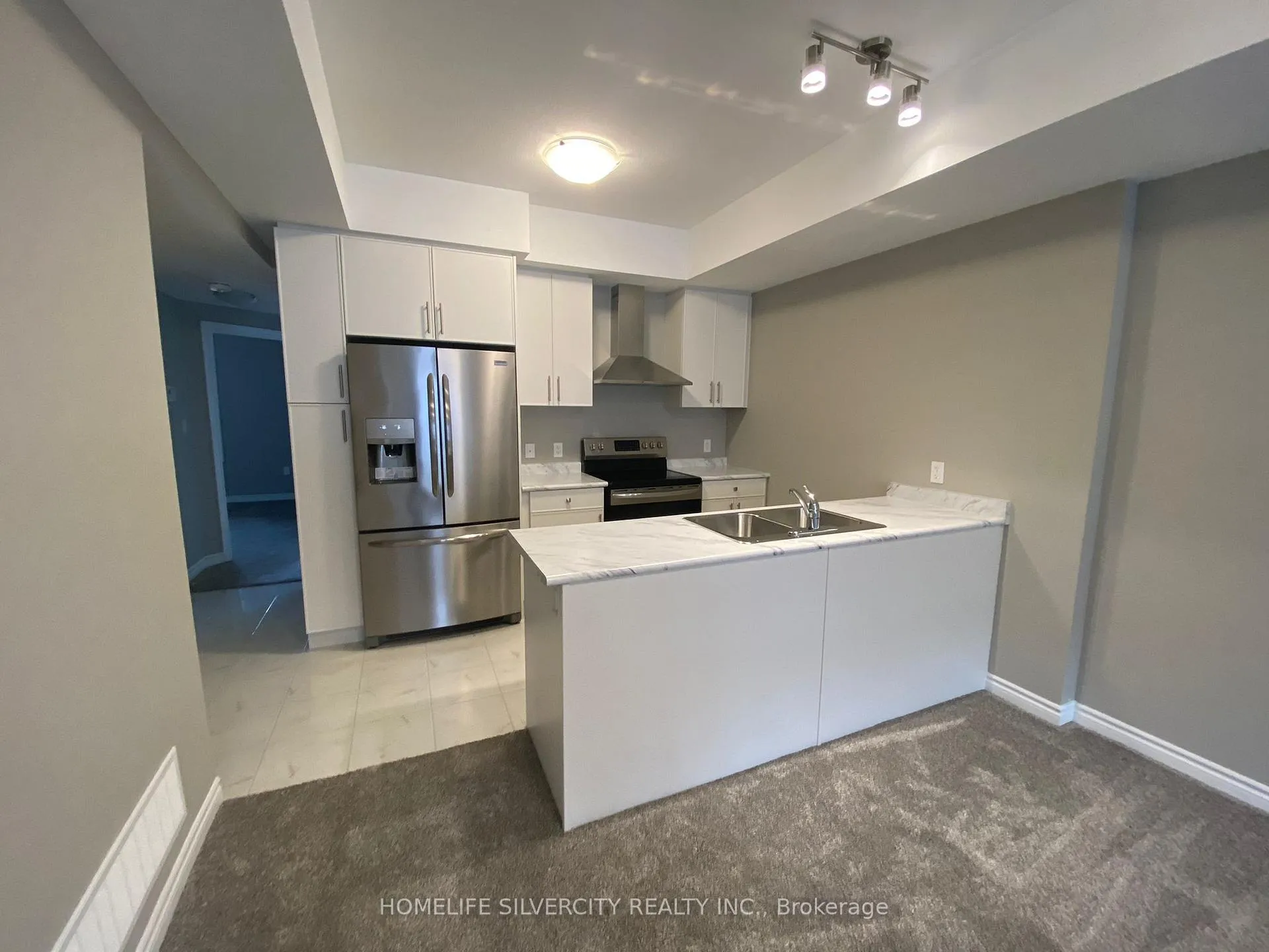 Photo 4 of 60 Wheat Lane, Kitchener — HOMEH