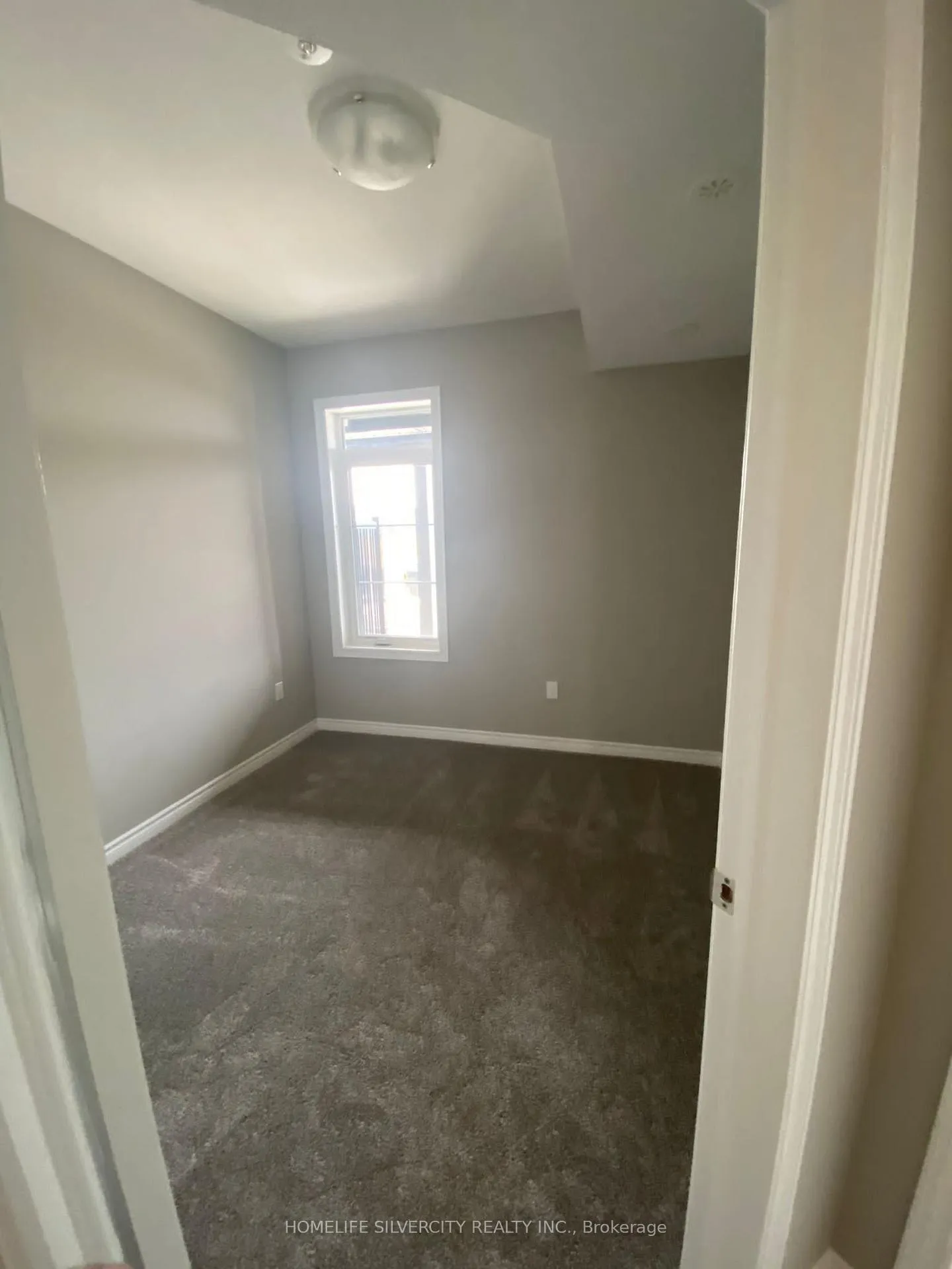 Photo 7 of 60 Wheat Lane, Kitchener — HOMEH