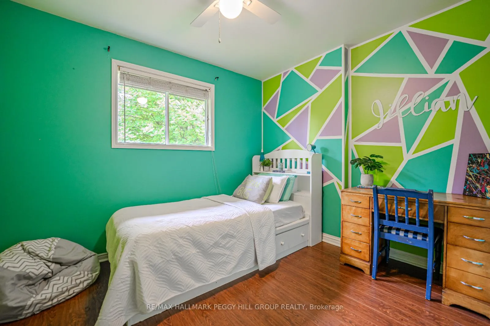 Photo 10 of 13 Cooks Drive, Uxbridge, Rural Uxbridge — HOMEH