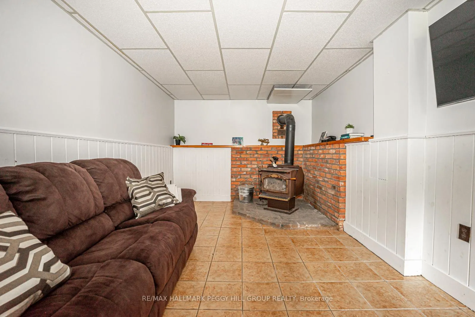 Photo 14 of 13 Cooks Drive, Uxbridge, Rural Uxbridge — HOMEH