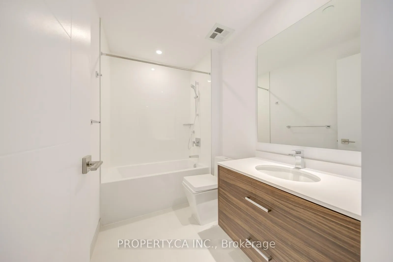 Photo 17 of Unit 2708, 488 University Avenue, Toronto, Kensington-Chinatown — HOMEH