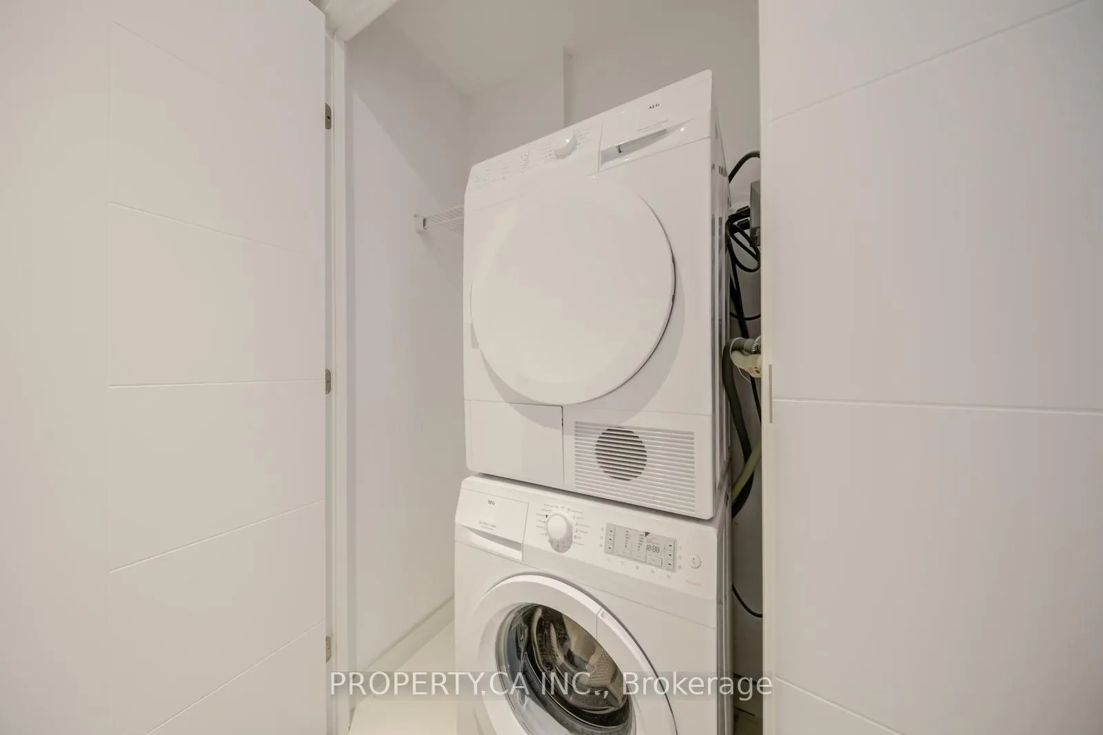 Photo 18 of Unit 2708, 488 University Avenue, Toronto, Kensington-Chinatown — HOMEH
