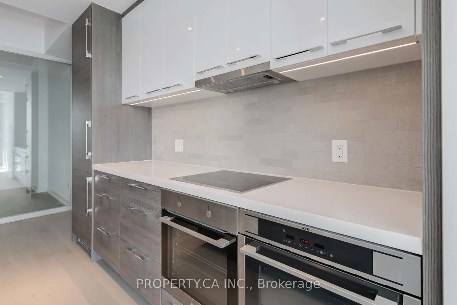 Photo 28 of Unit 2708, 488 University Avenue, Toronto, Kensington-Chinatown — HOMEH