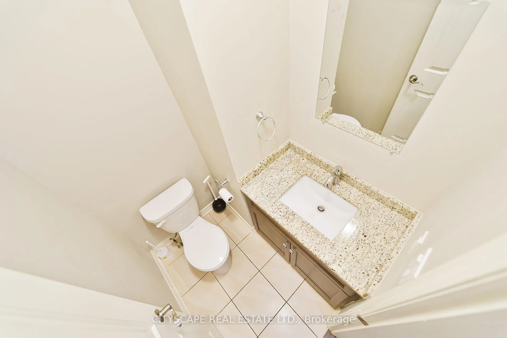 Photo 10 of 61 Sonoma Valley Crescent, Hamilton, Mewburn — HOMEH